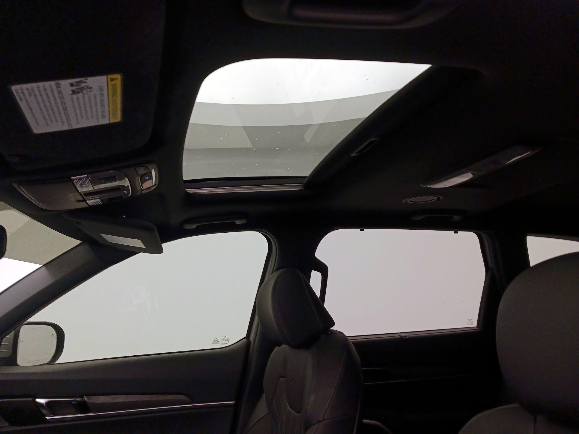 Thumbnail: 2024 Kia Telluride - 20