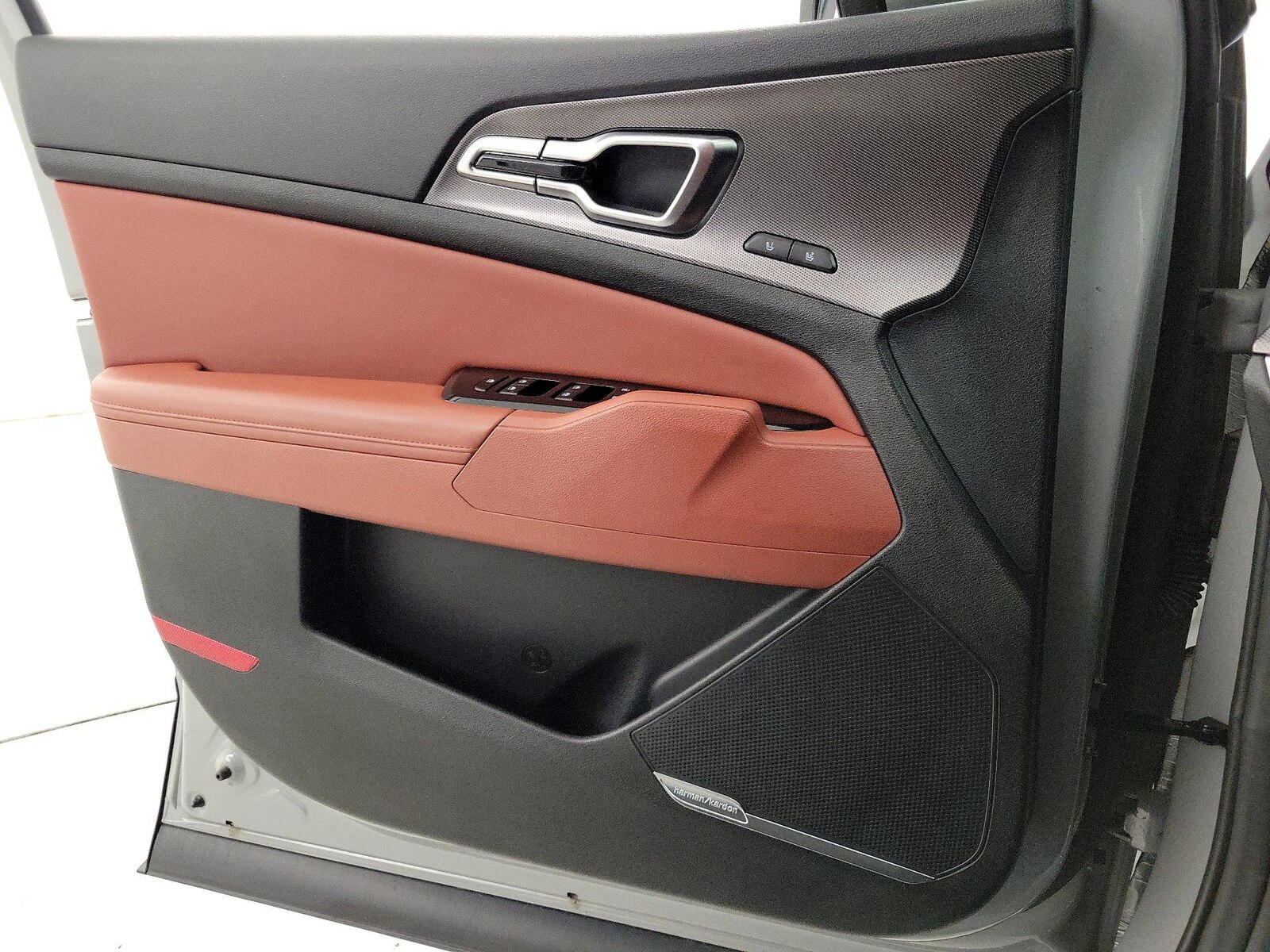 2025 Kia Sportage SX - Photo 13