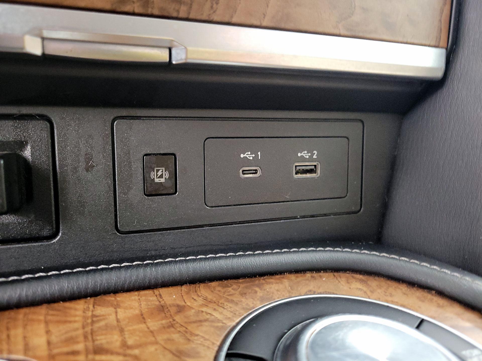 Thumbnail: 2021 Nissan Armada - 19