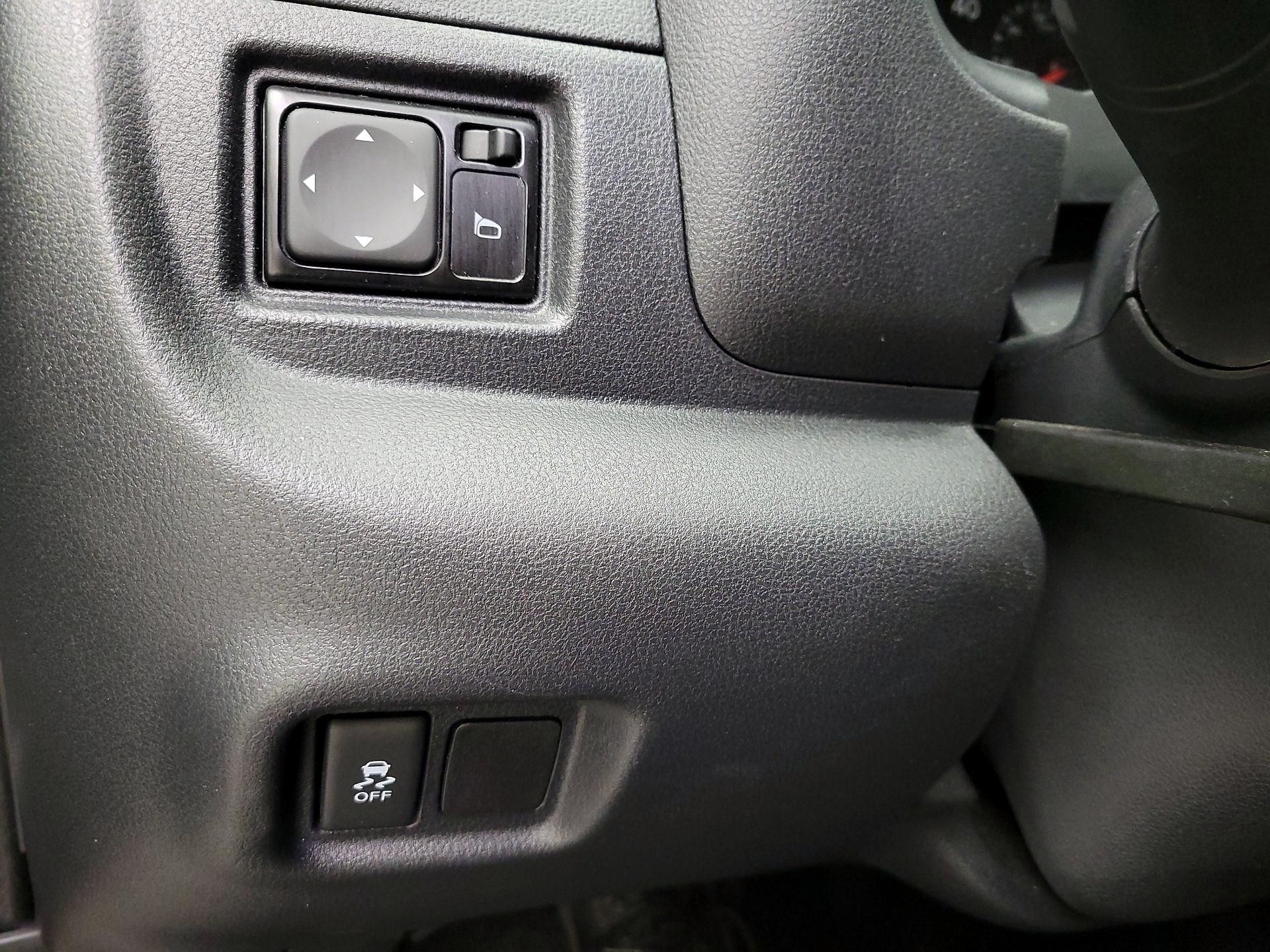 Thumbnail: 2017 Nissan Versa - 13