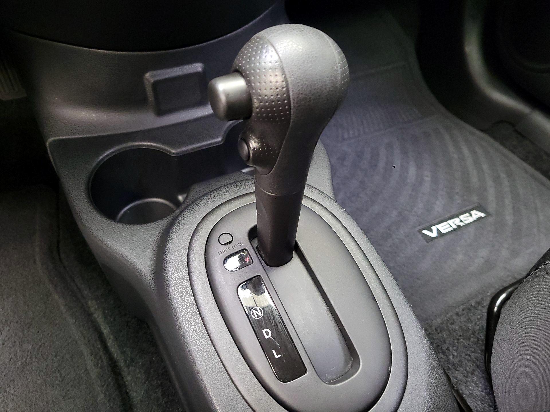 Thumbnail: 2017 Nissan Versa - 16