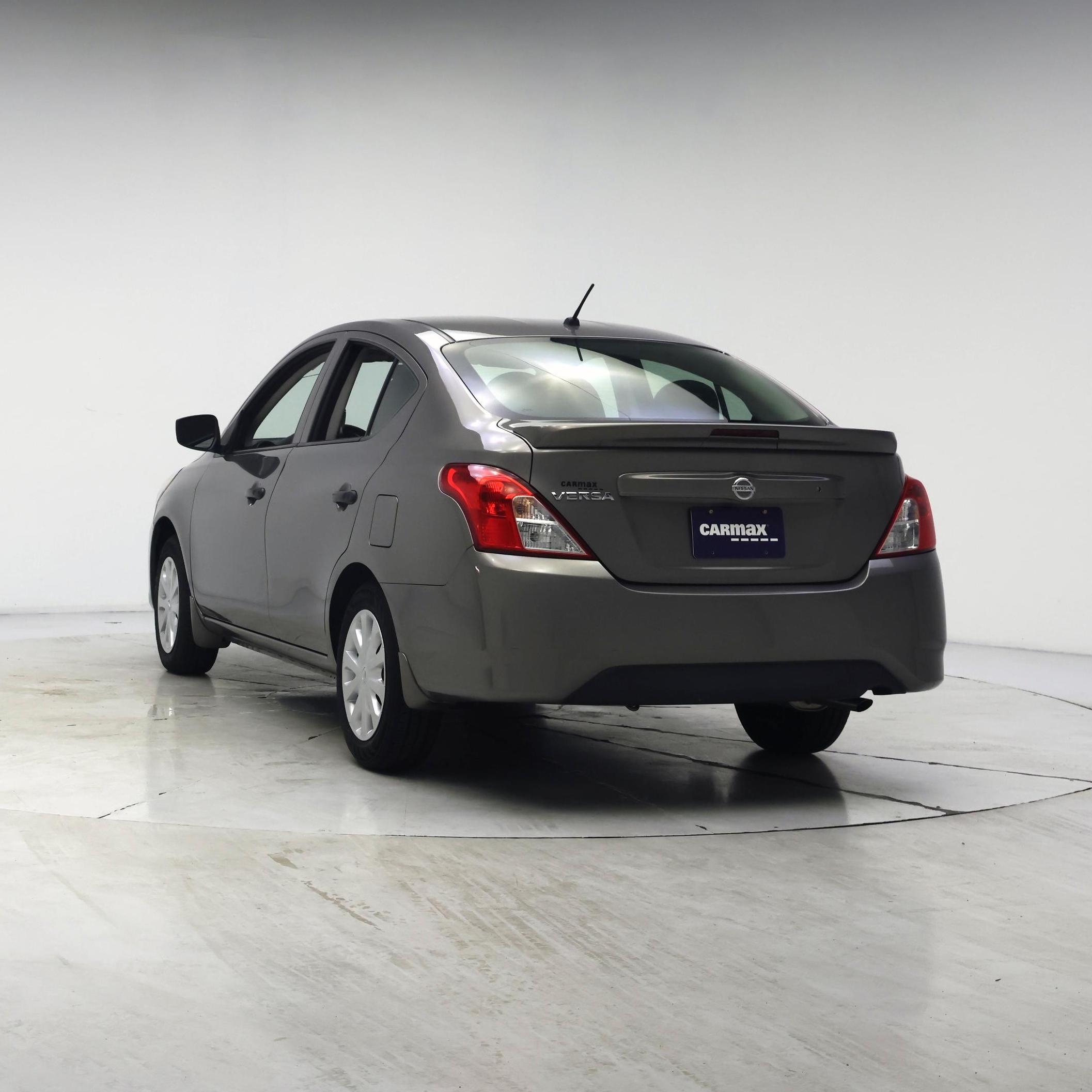 Thumbnail: 2017 Nissan Versa - 2