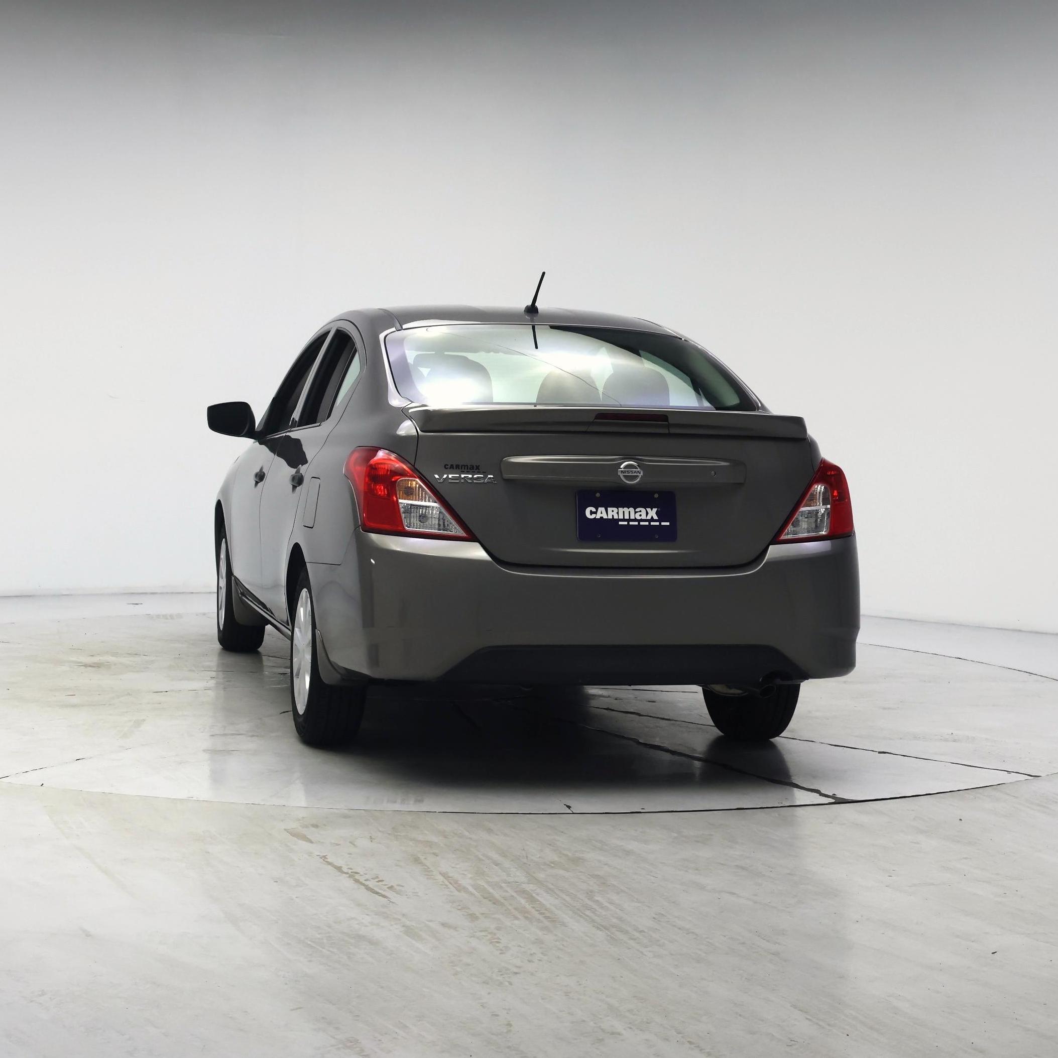Thumbnail: 2017 Nissan Versa - 6