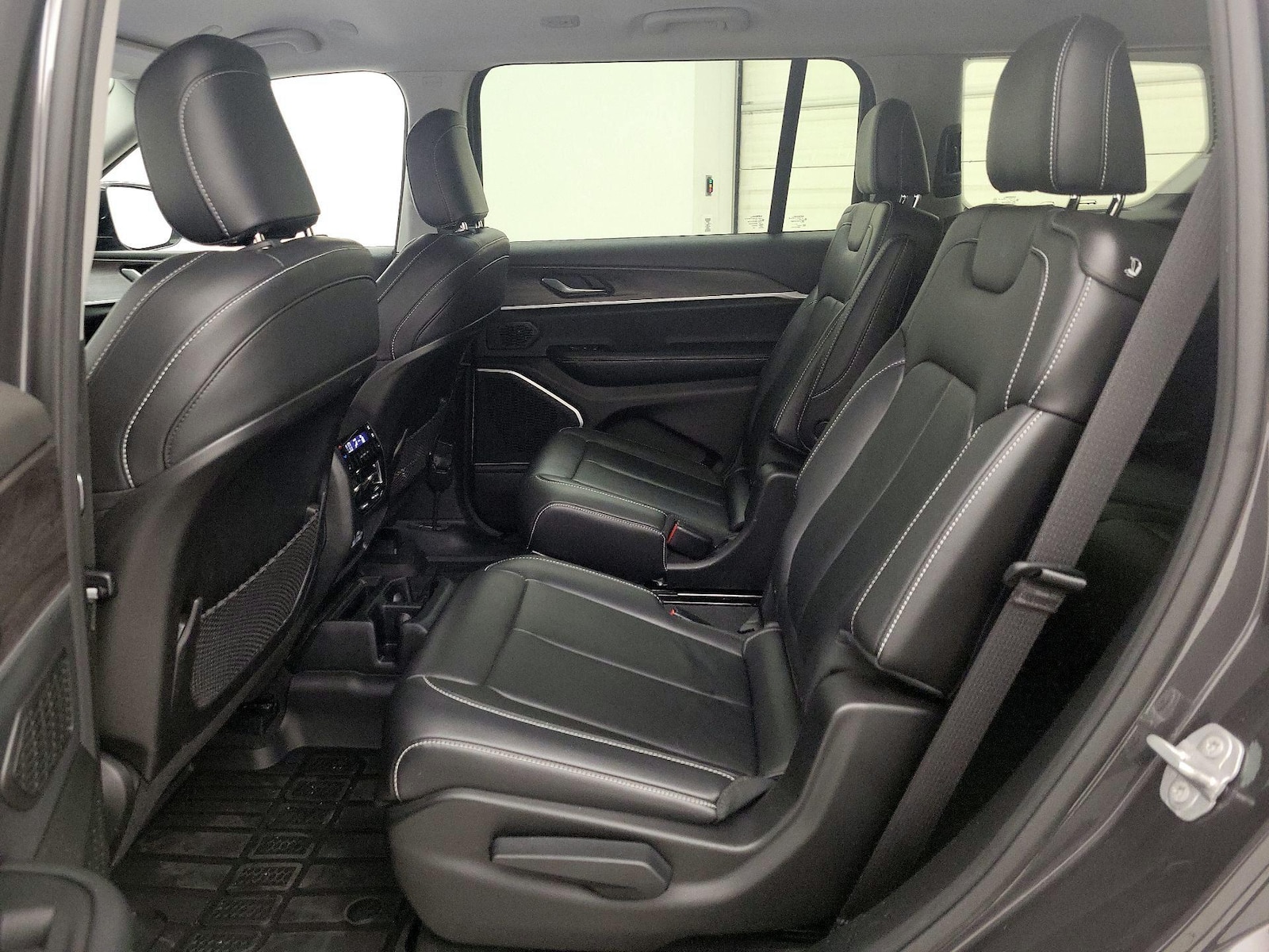 Rear Air Conditioning