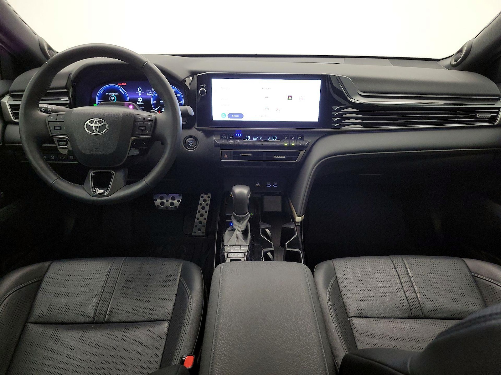 2025 Toyota Camry XSE - Photo 10