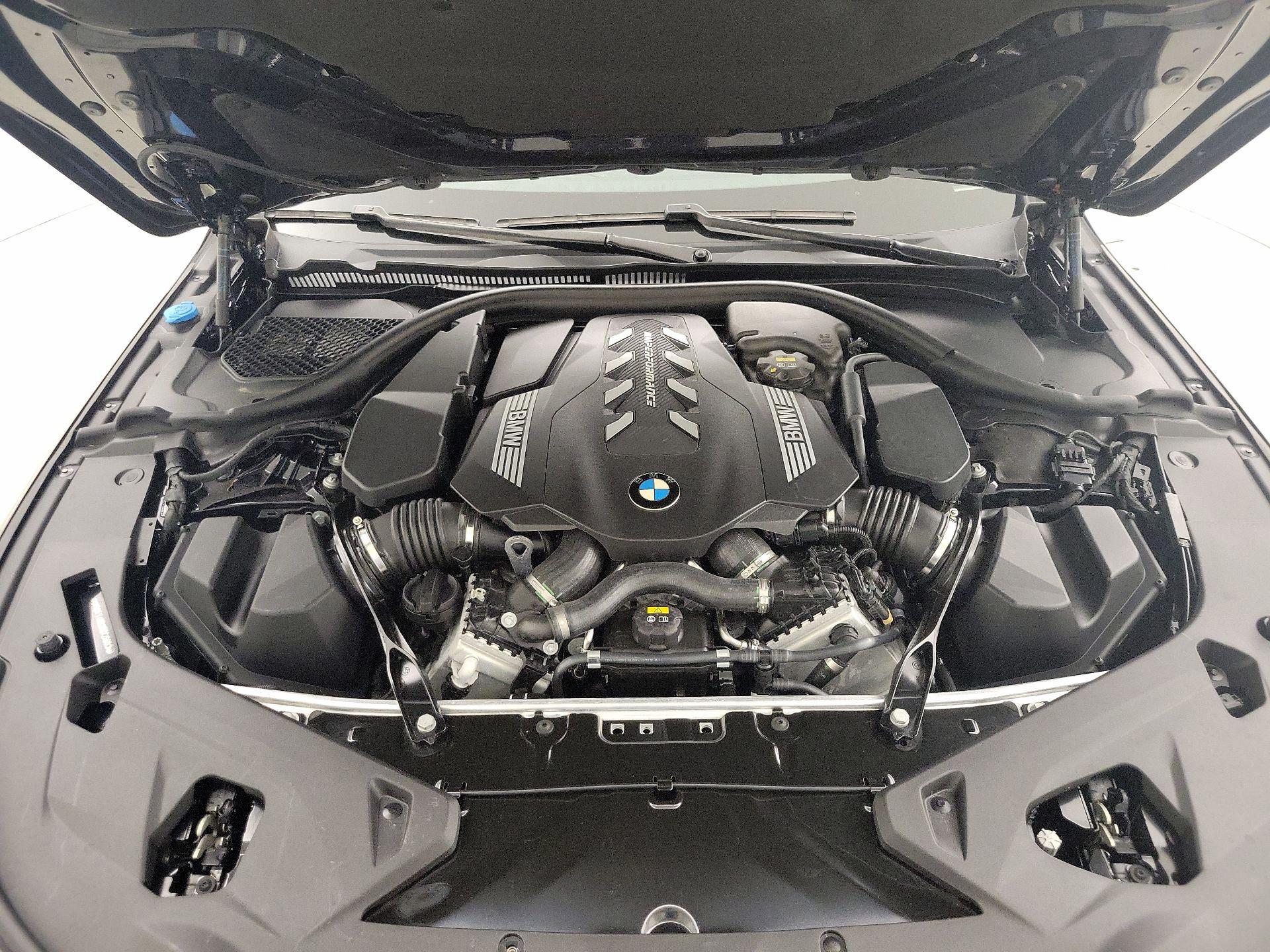 Thumbnail: 2019 BMW 8 Series - 20