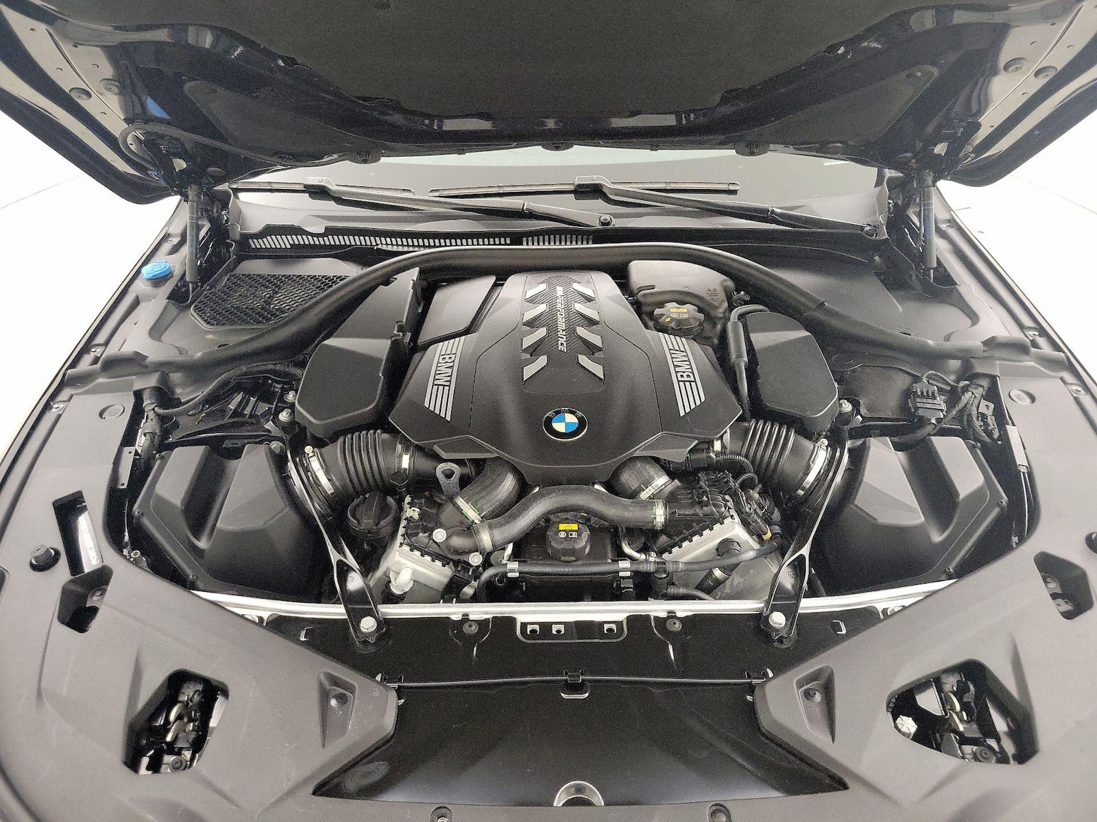 2019 BMW 8 Series M850i - Photo 21
