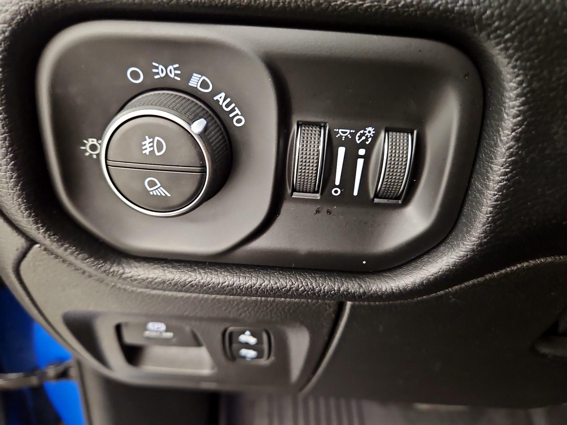 Thumbnail: 2021 RAM 1500 - 13