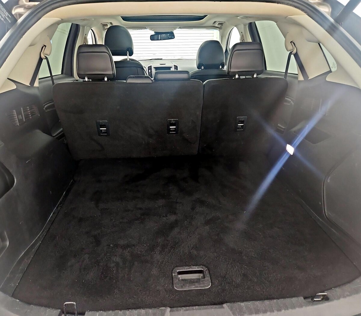 Trunk/Cargo (Seats Up)