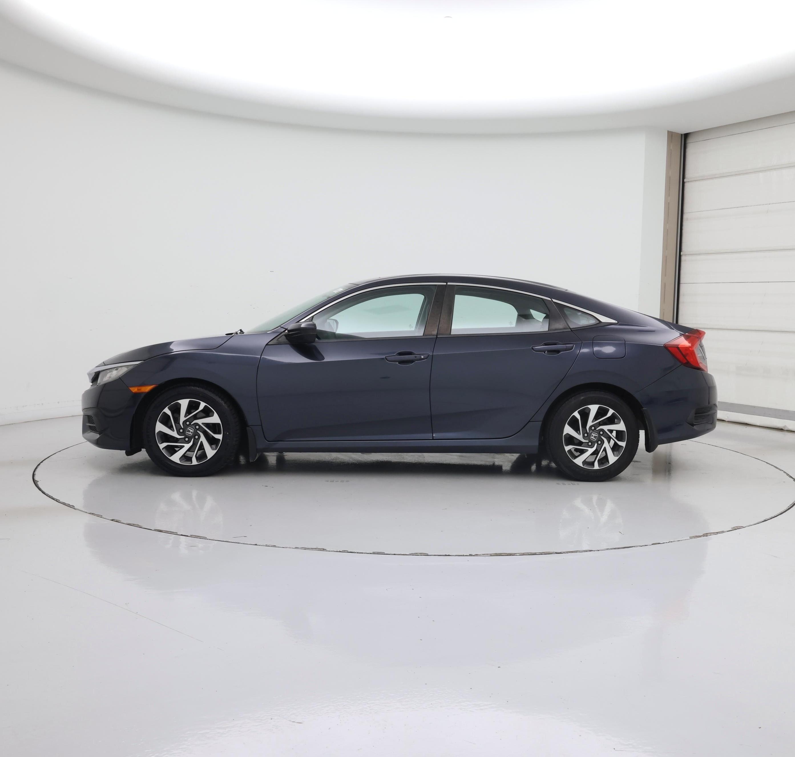 Thumbnail: 2016 Honda Civic - 3