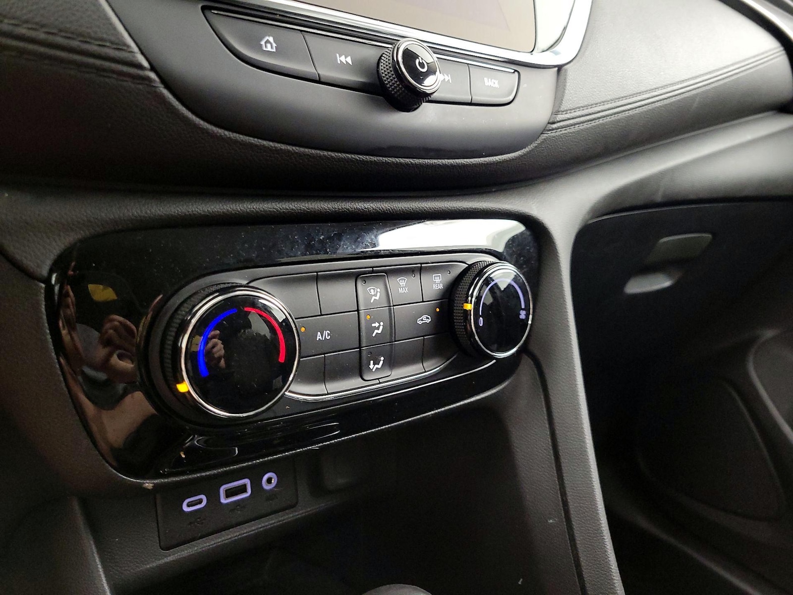 2022 Buick Encore GX Preferred - Photo 15