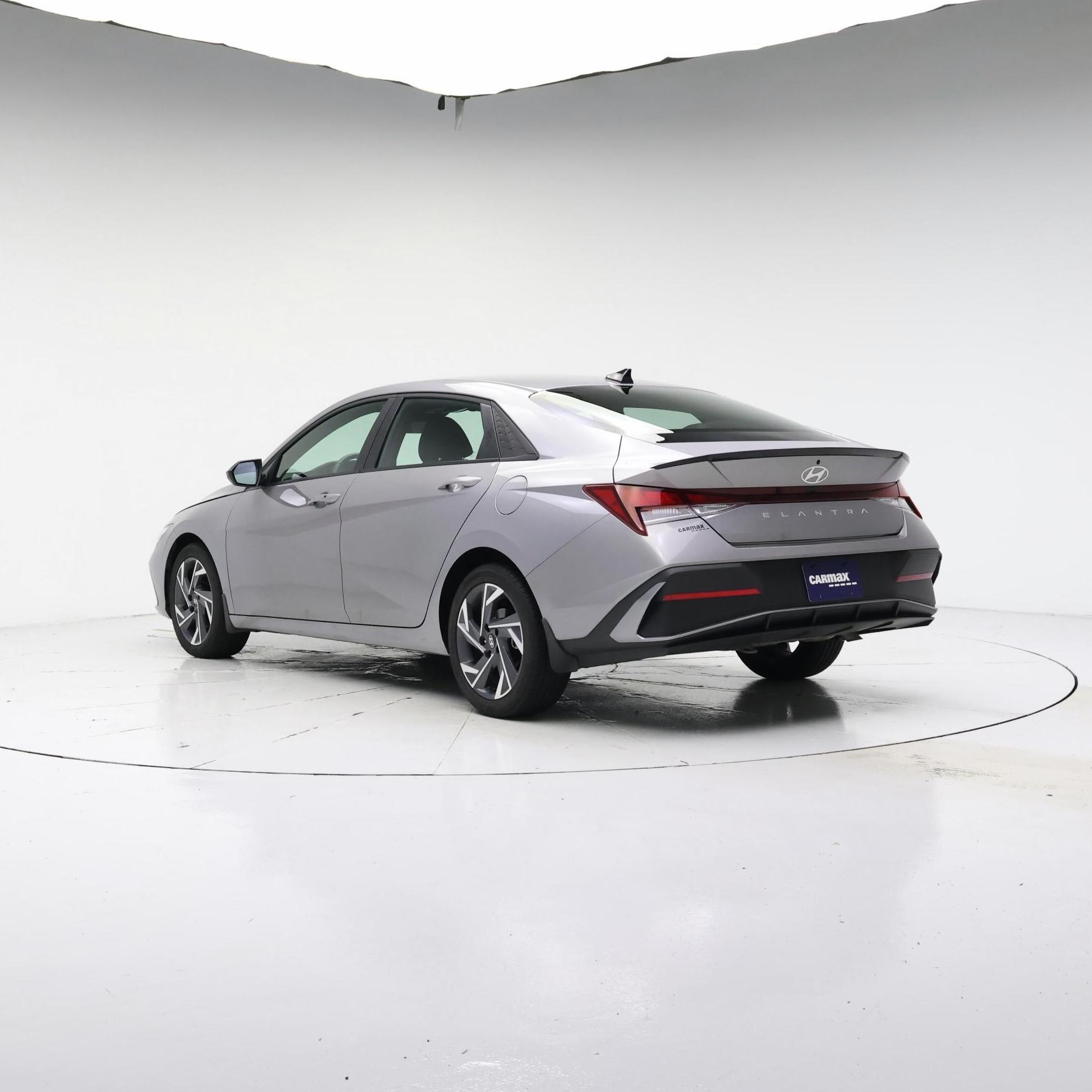 Thumbnail: 2025 Hyundai Elantra - 2