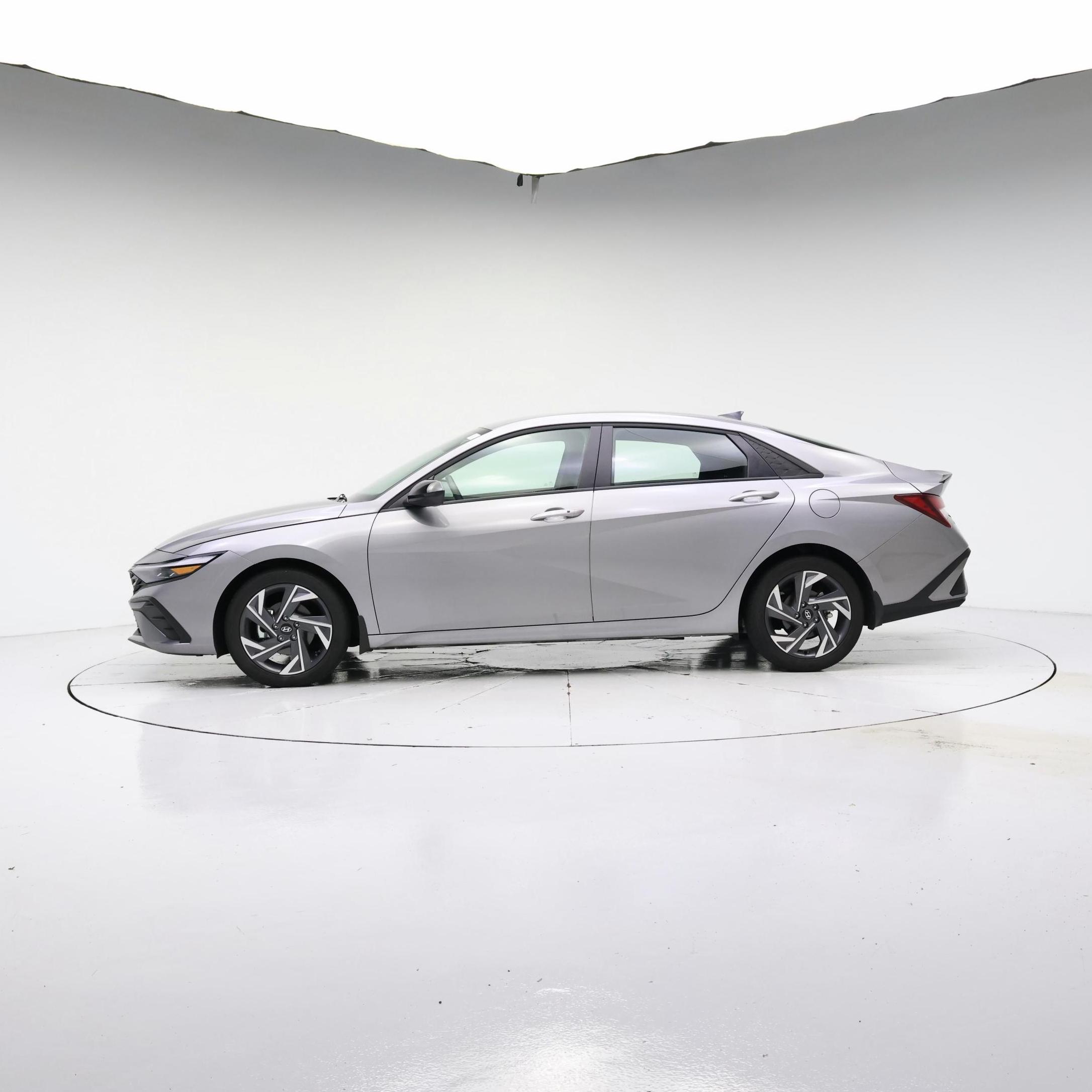 Thumbnail: 2025 Hyundai Elantra - 3