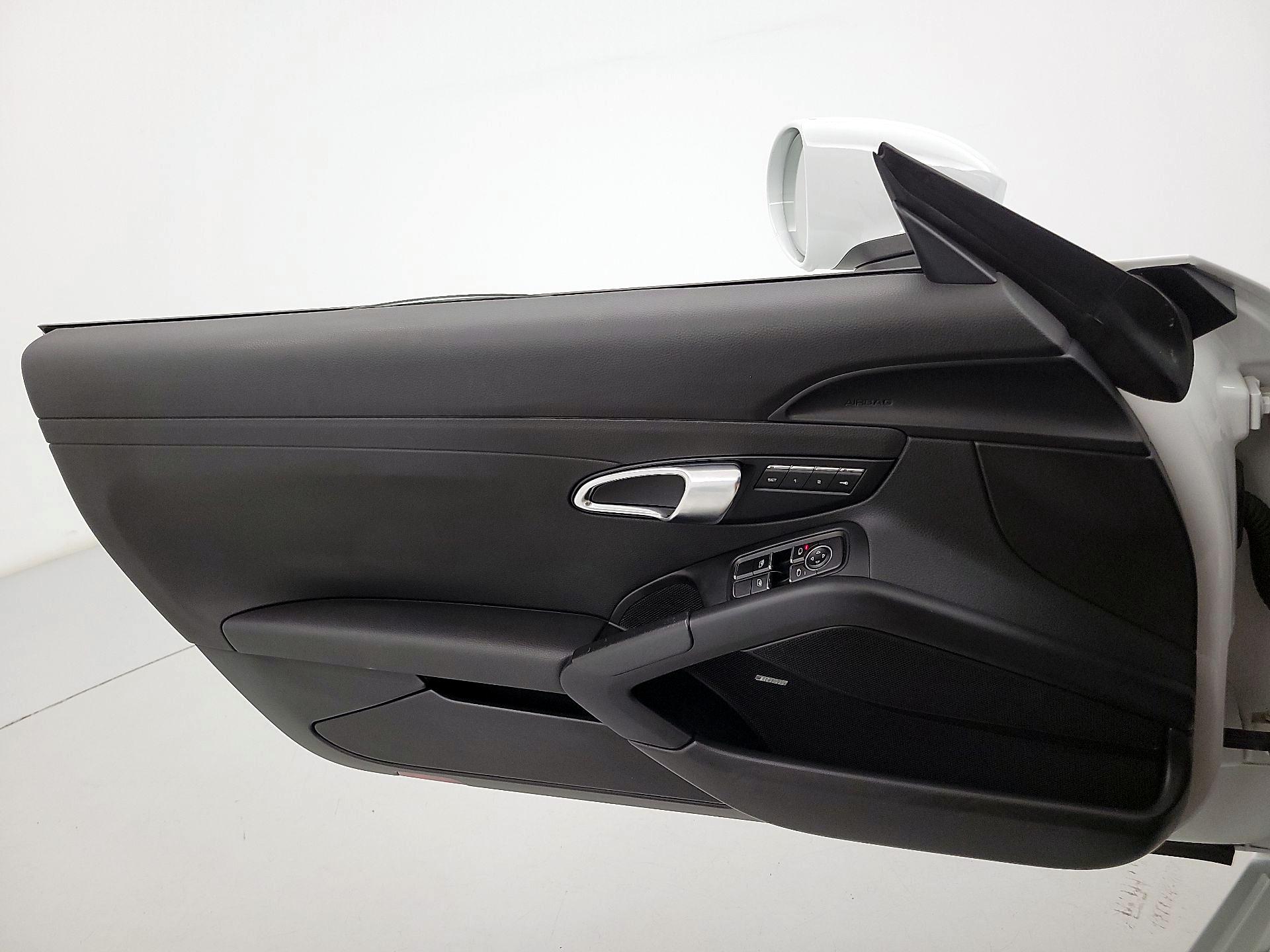 Thumbnail: 2019 Porsche 718 Boxster - 12