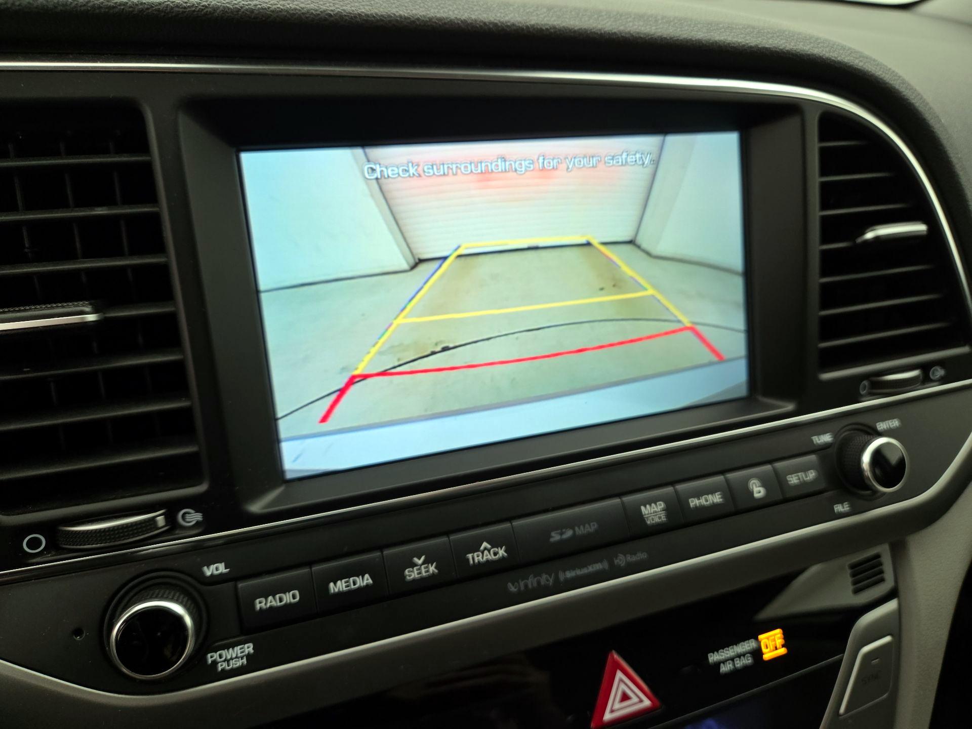Thumbnail: 2017 Hyundai Elantra - 14