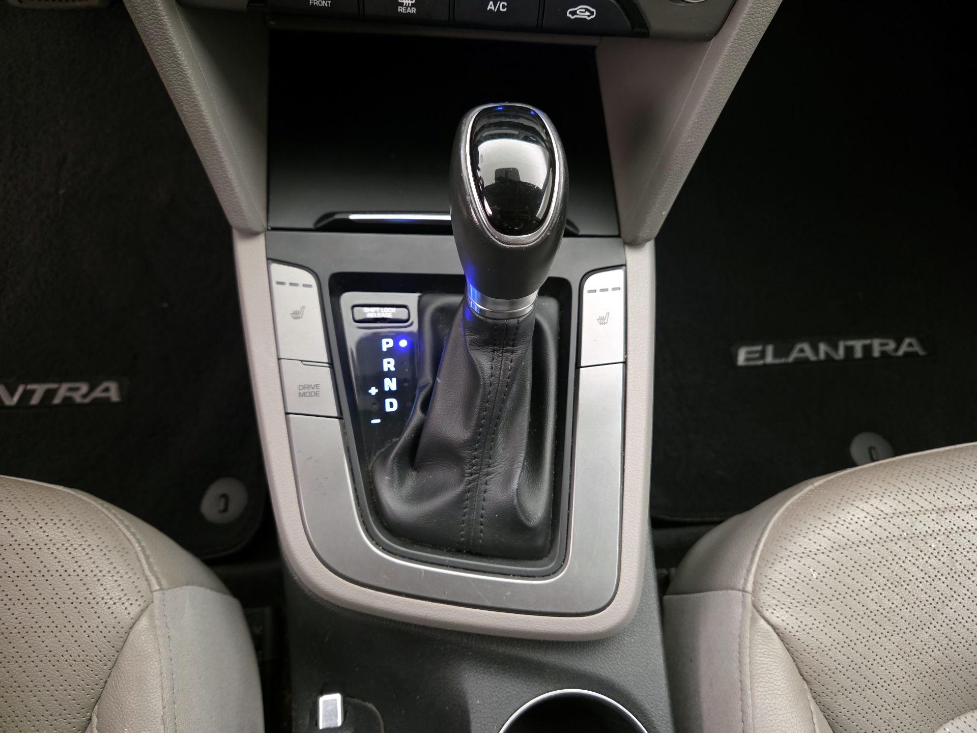Thumbnail: 2017 Hyundai Elantra - 17