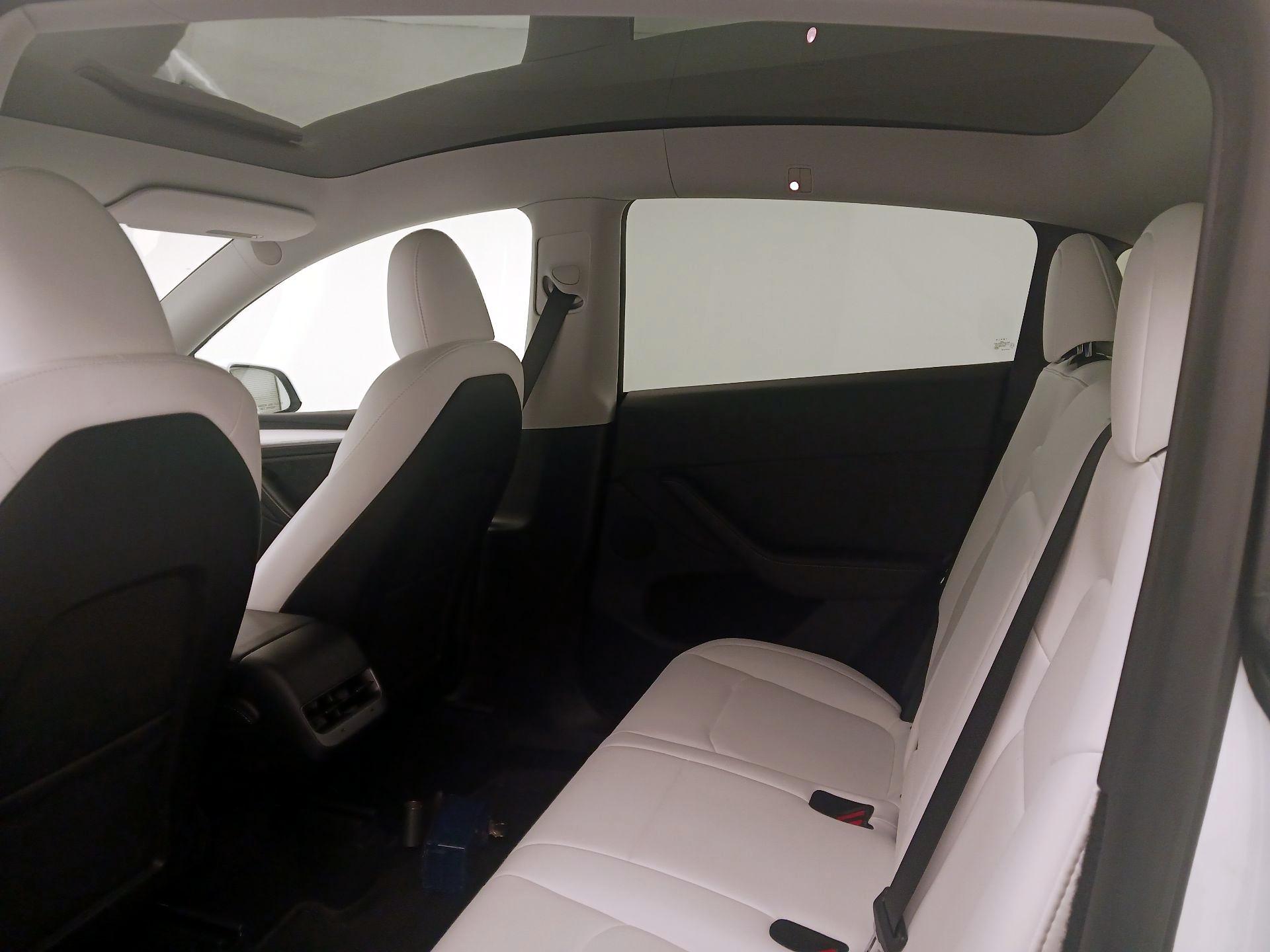 Thumbnail: 2024 Tesla Model Y - 19