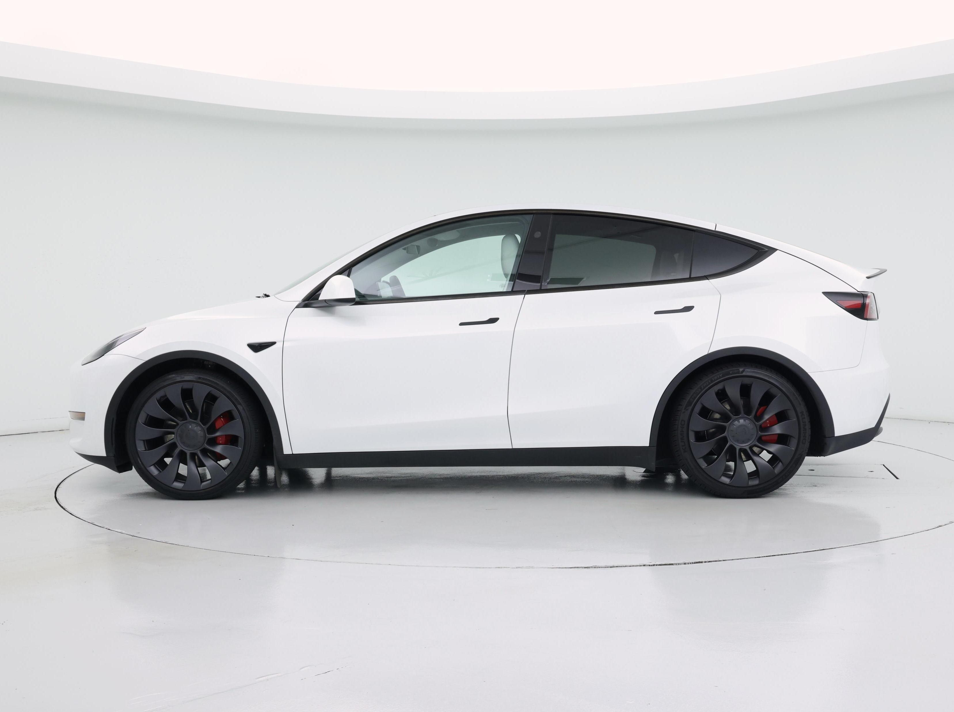 Thumbnail: 2024 Tesla Model Y - 3