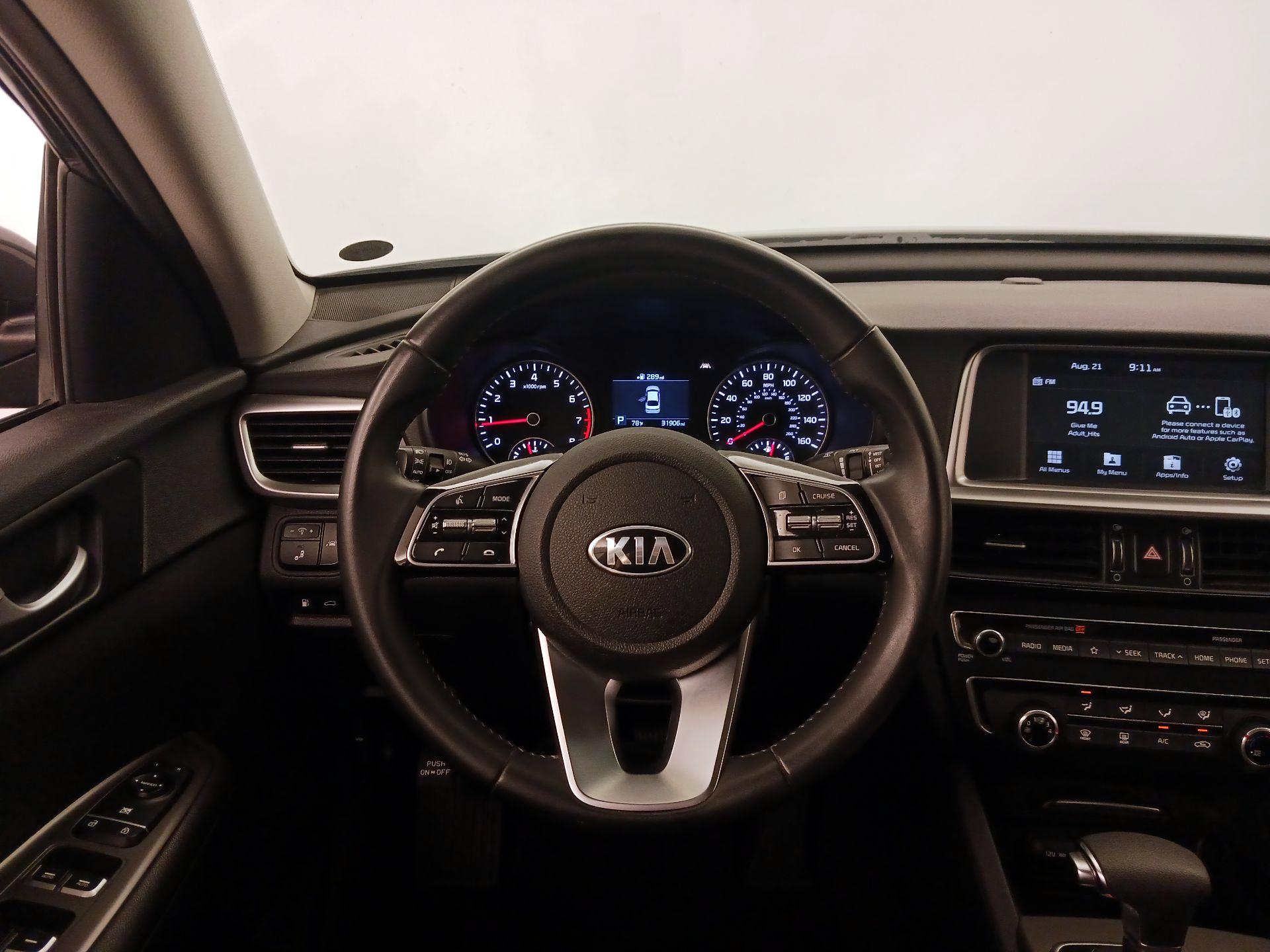 Thumbnail: 2020 Kia Optima - 10