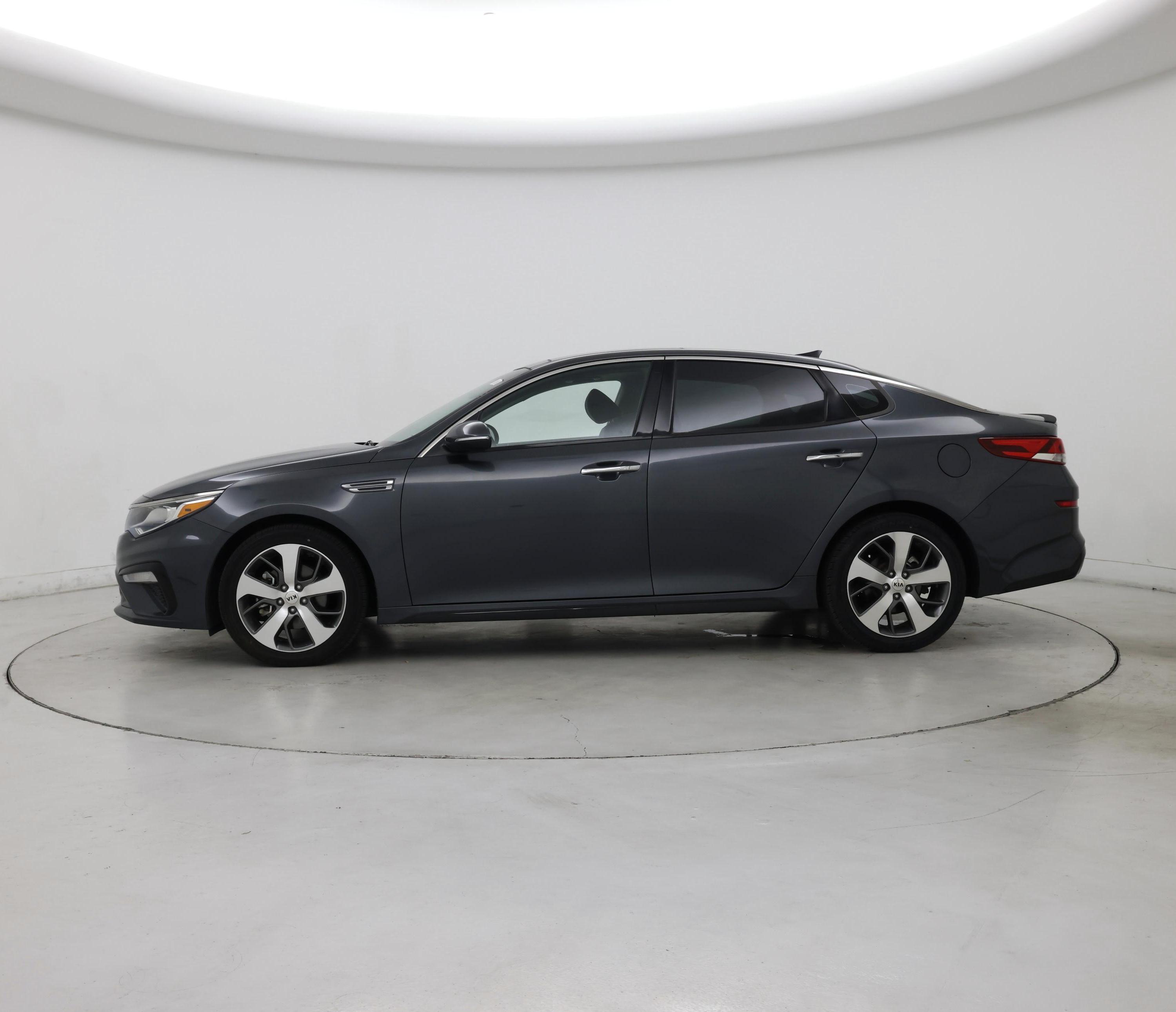 Thumbnail: 2020 Kia Optima - 3
