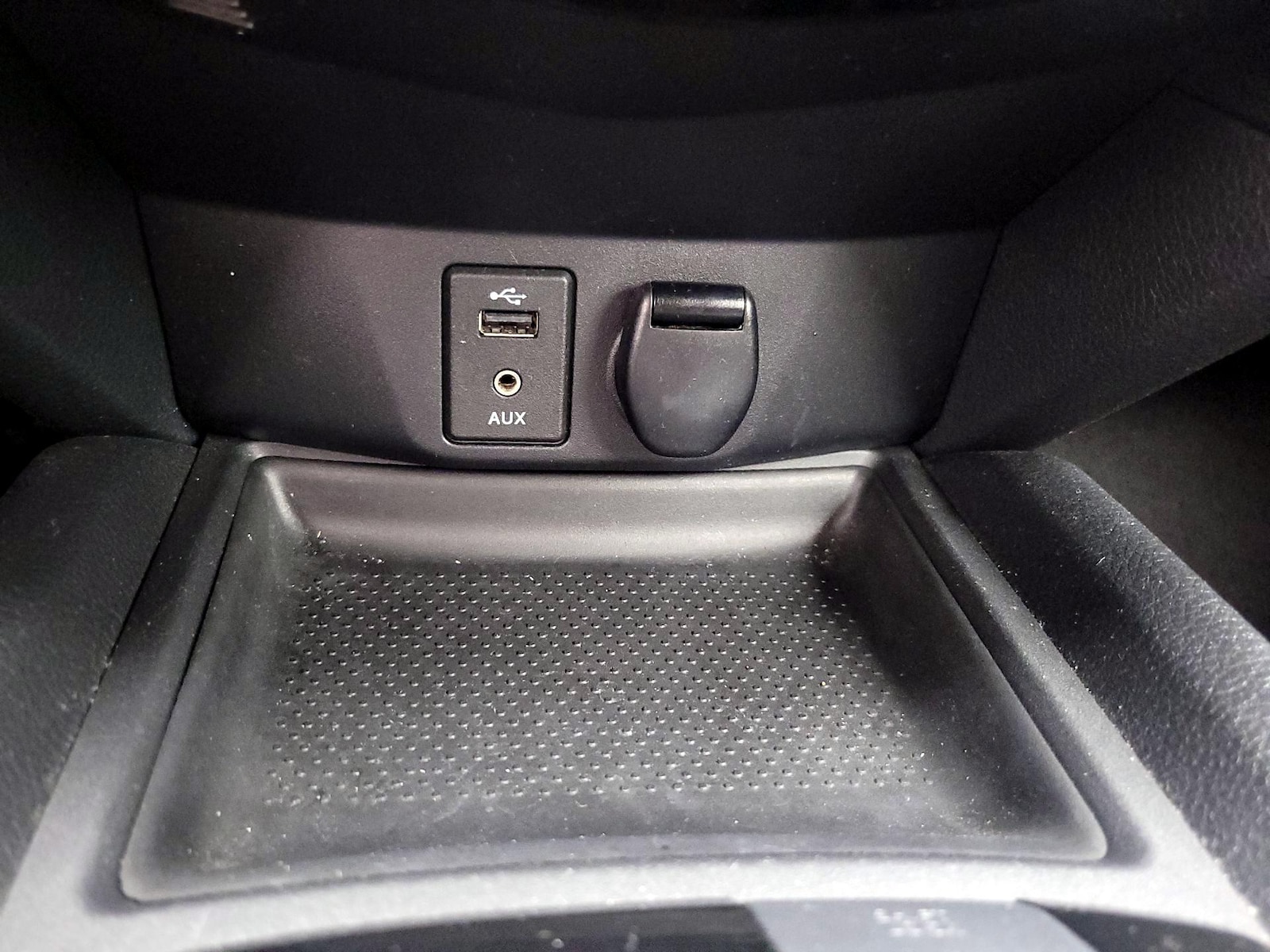 2015 Nissan Rogue SV - Photo 19