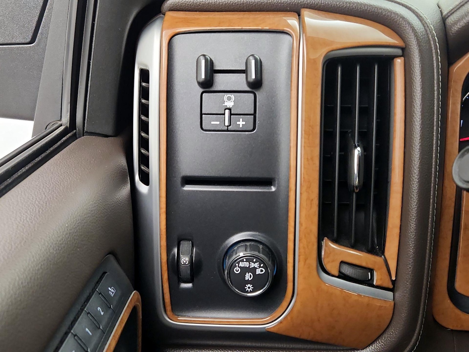 2017 GMC Sierra 1500 SLT - Photo 14