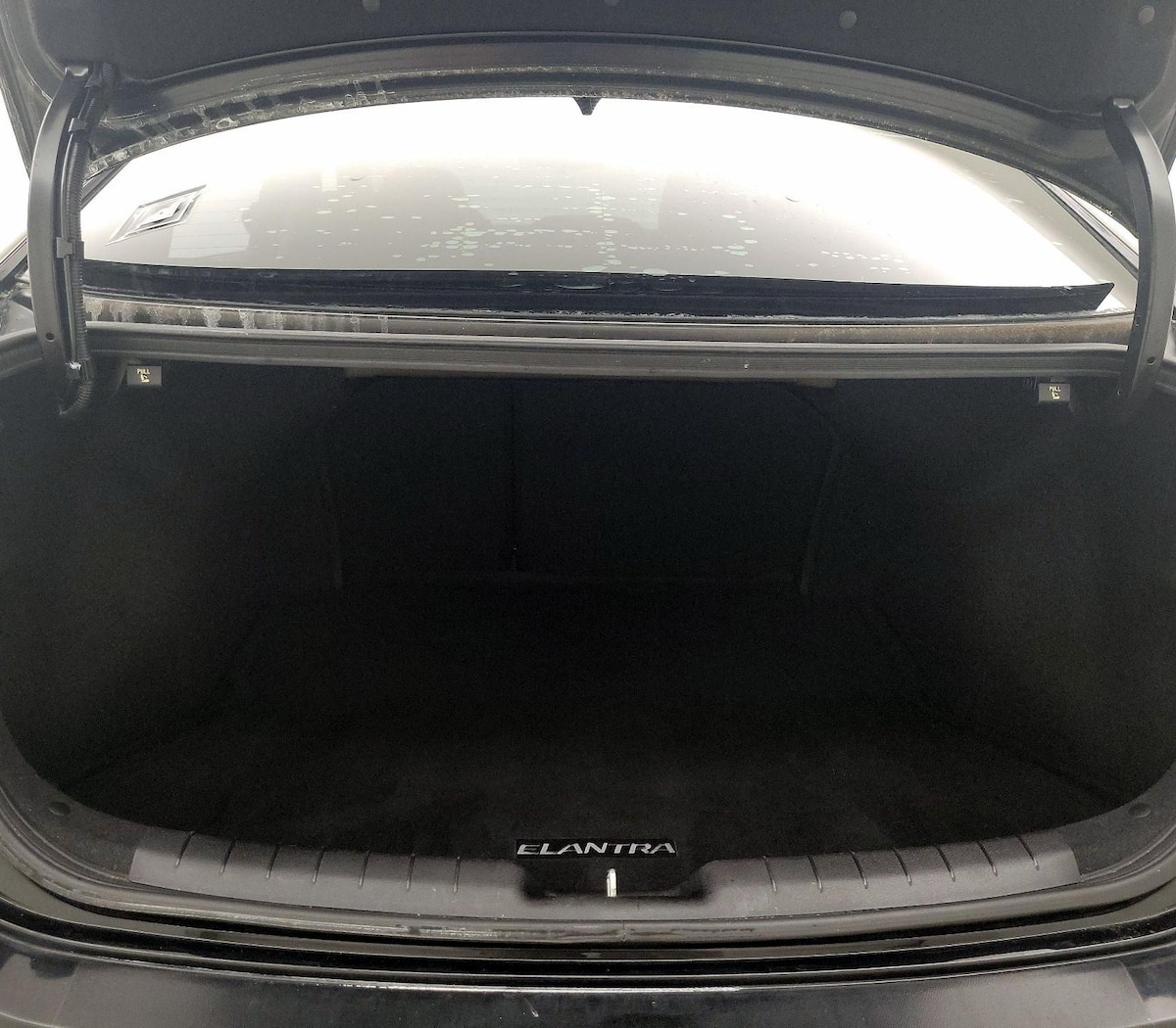 Trunk/Cargo (Seats Up)
