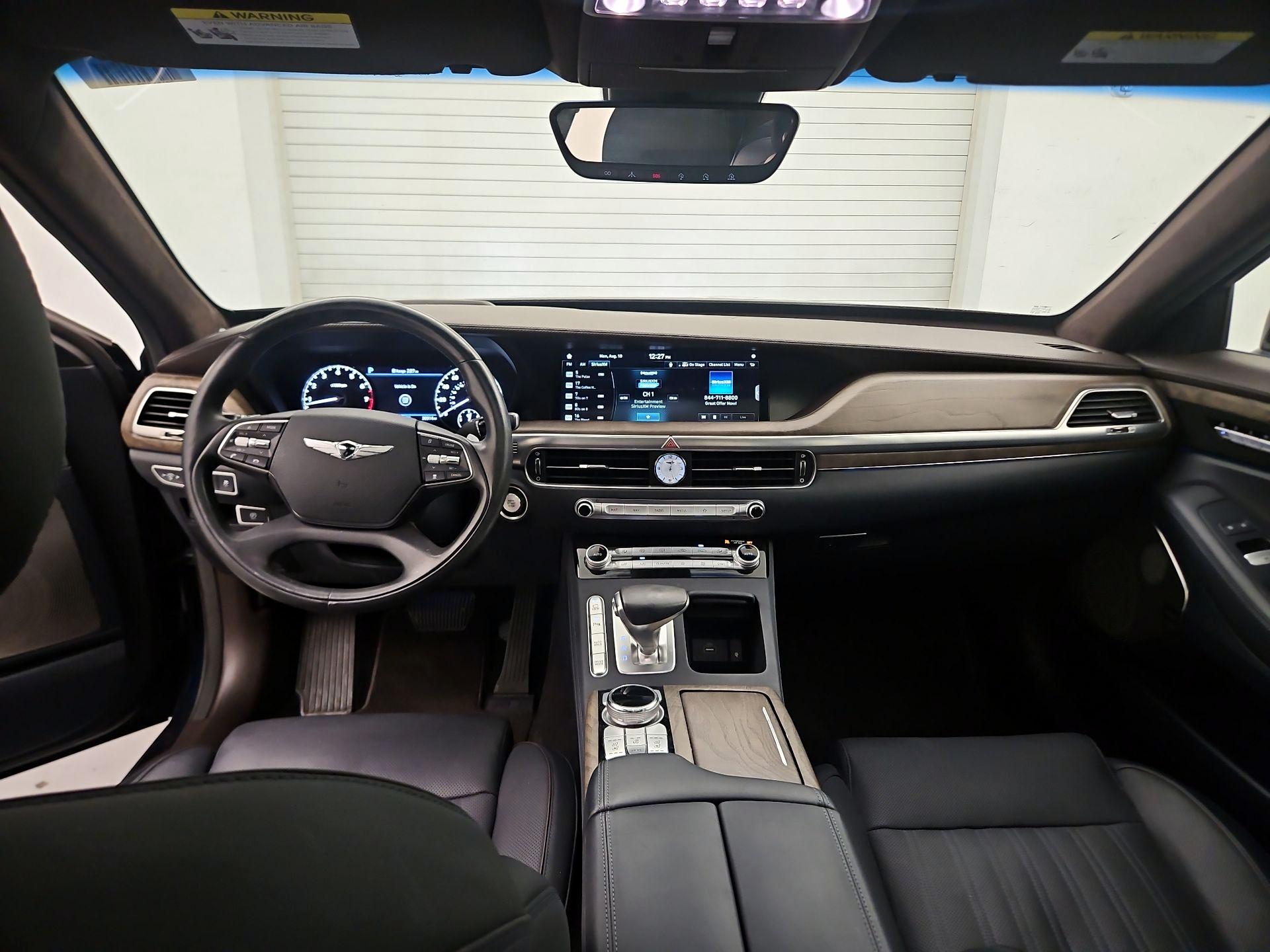 Thumbnail: 2021 Genesis G90 - 8