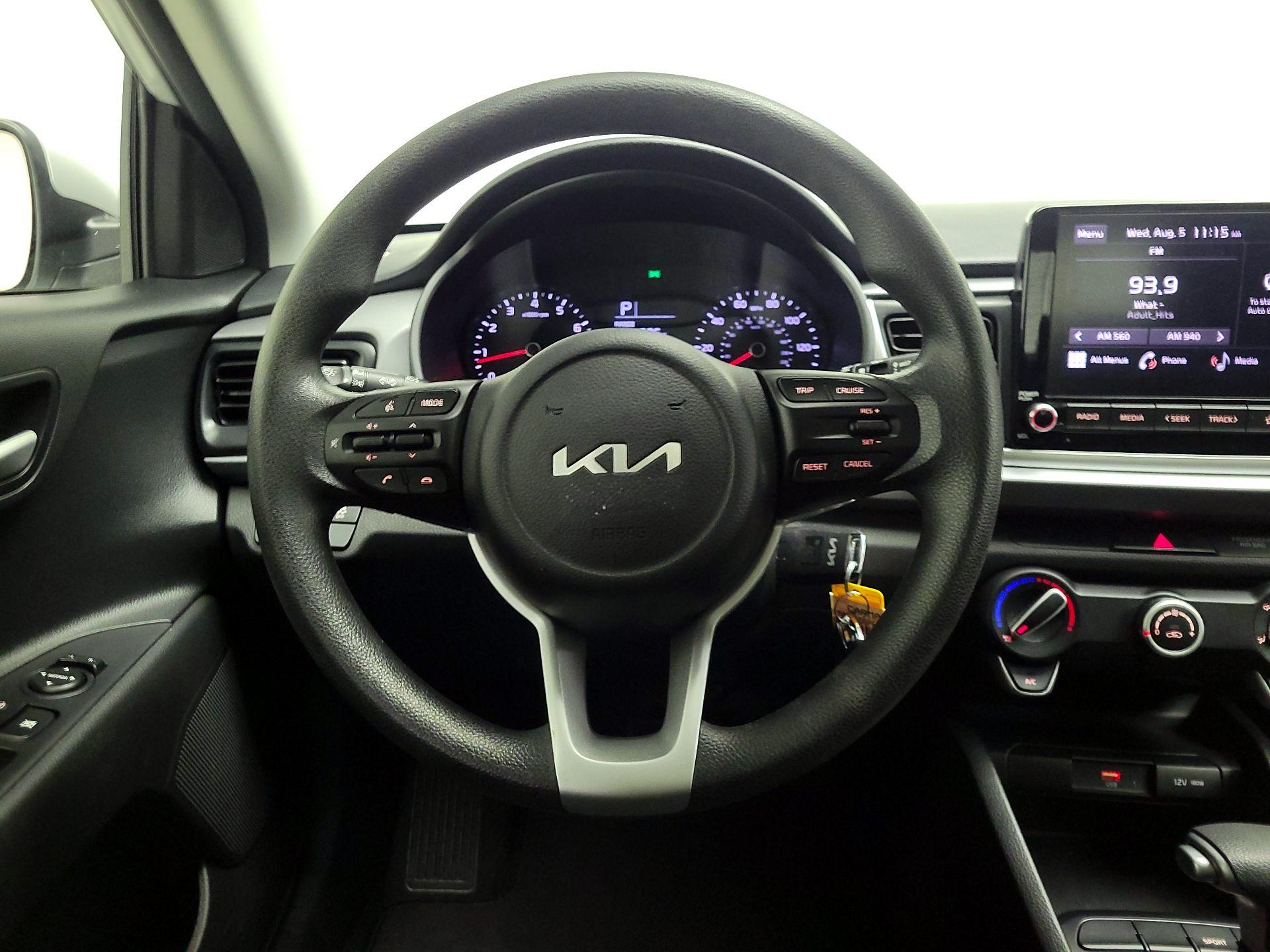 Thumbnail: 2023 Kia Rio - 10