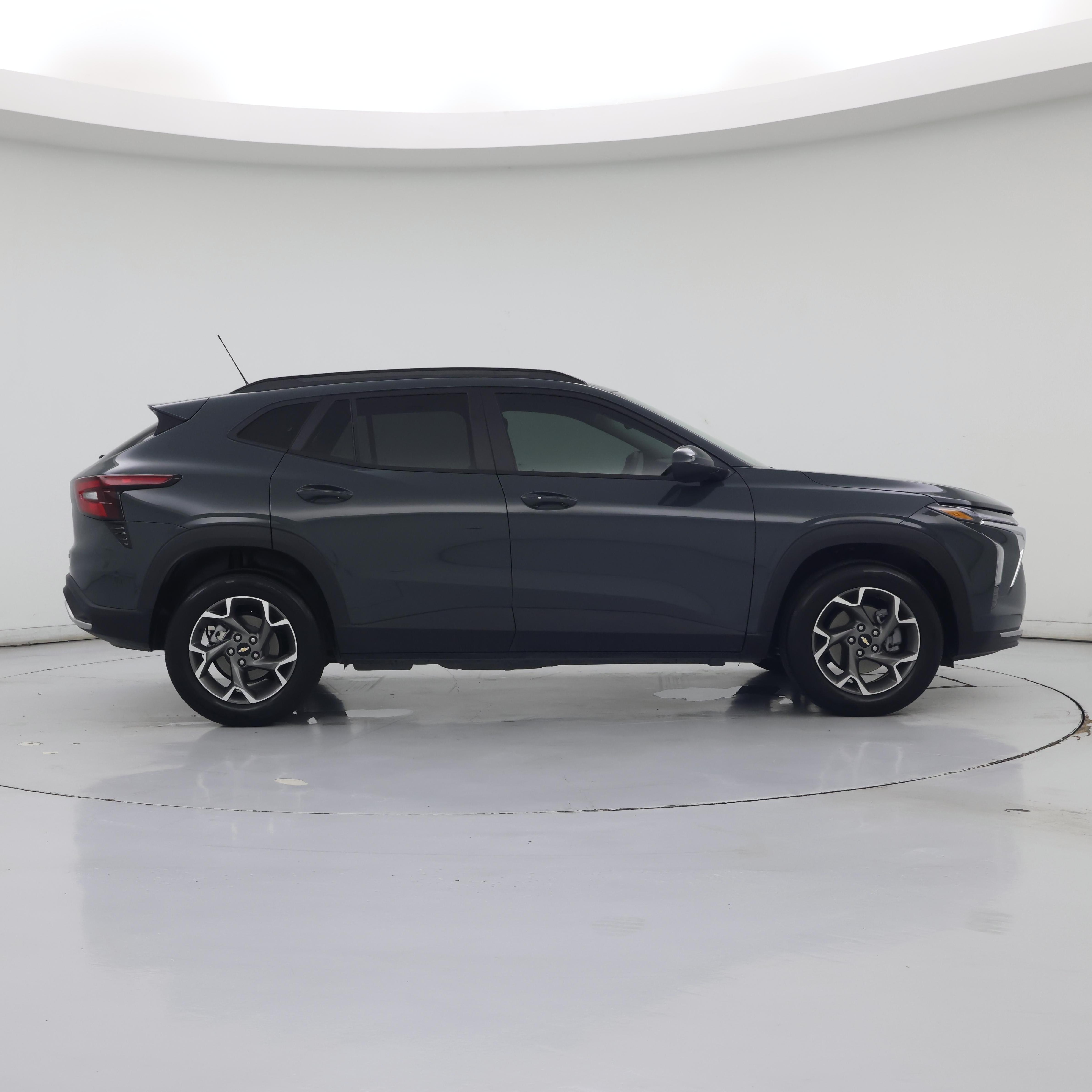 Thumbnail: 2025 Chevrolet Trax - 7