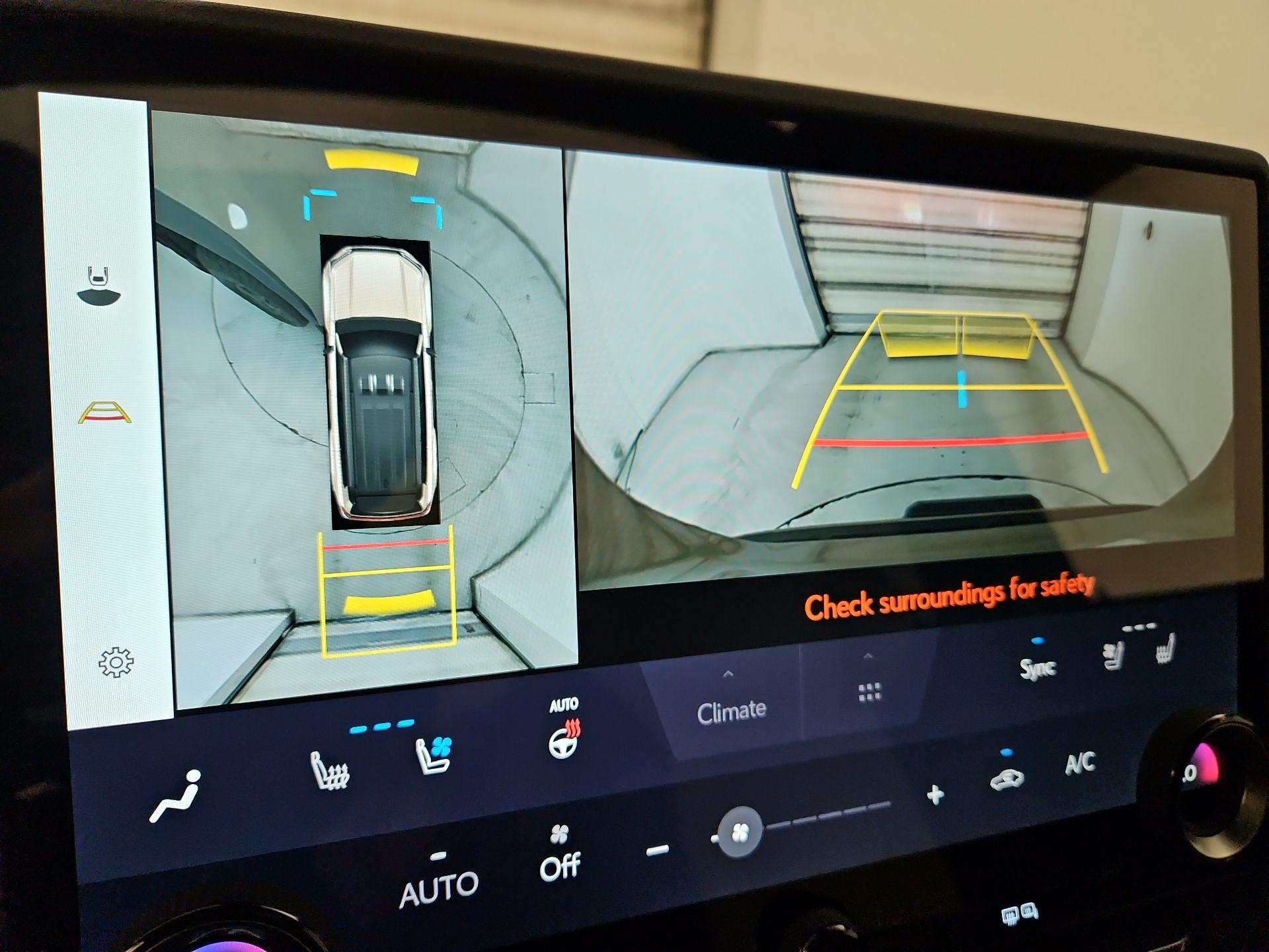 Thumbnail: 2025 Lexus GX - 14