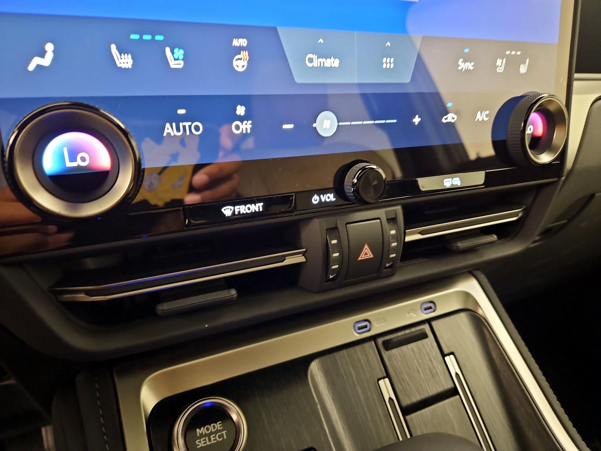 Thumbnail: 2025 Lexus GX - 16