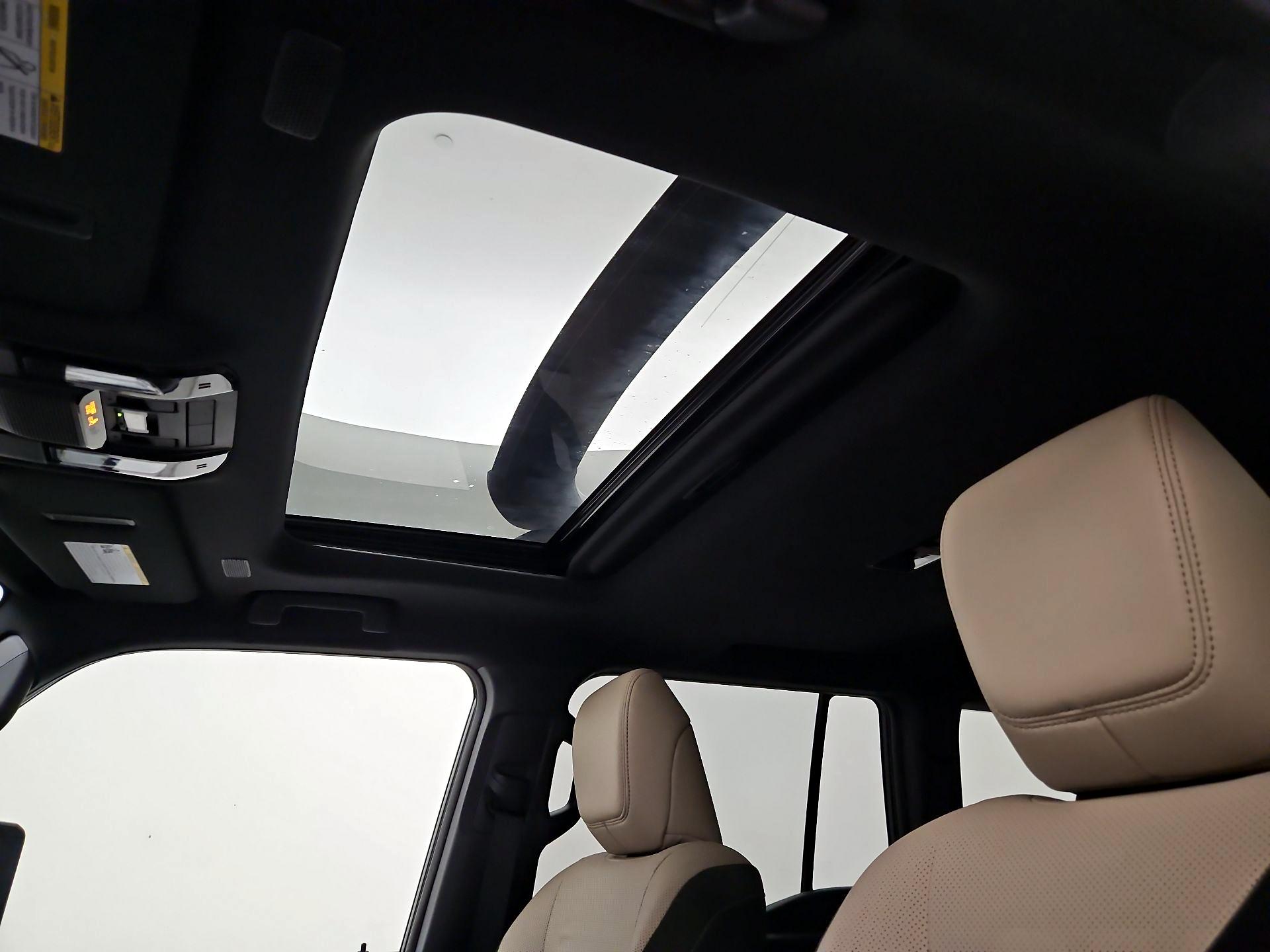Thumbnail: 2025 Lexus GX - 19