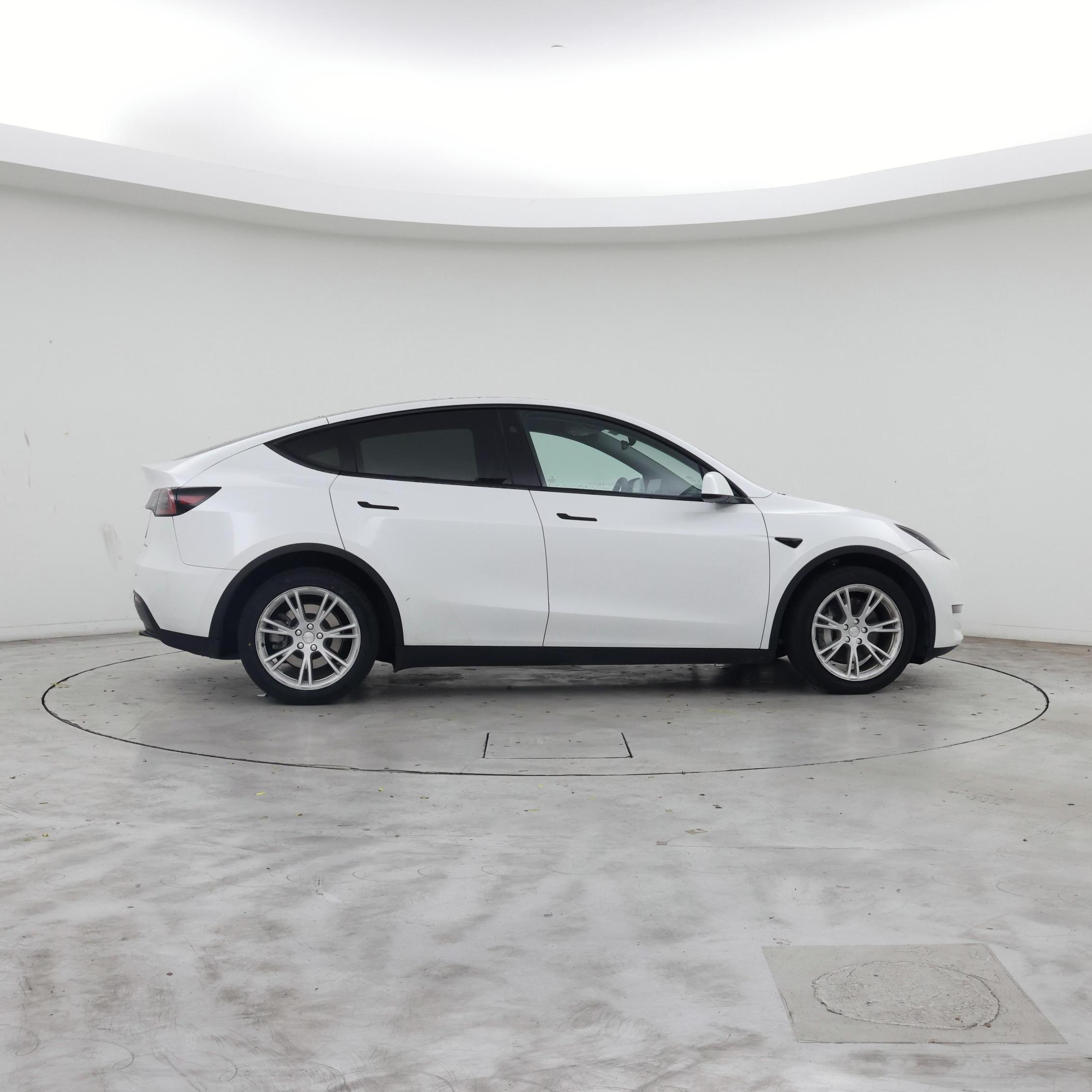 Thumbnail: 2023 Tesla Model Y - 7