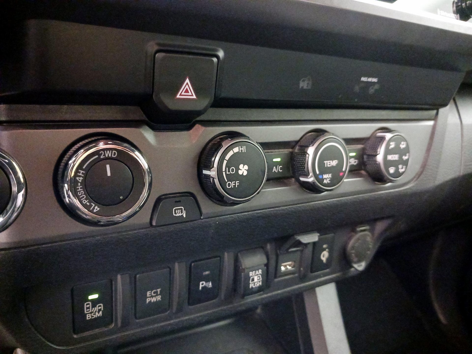 2020 Toyota Tacoma TRD Off Road - Photo 17