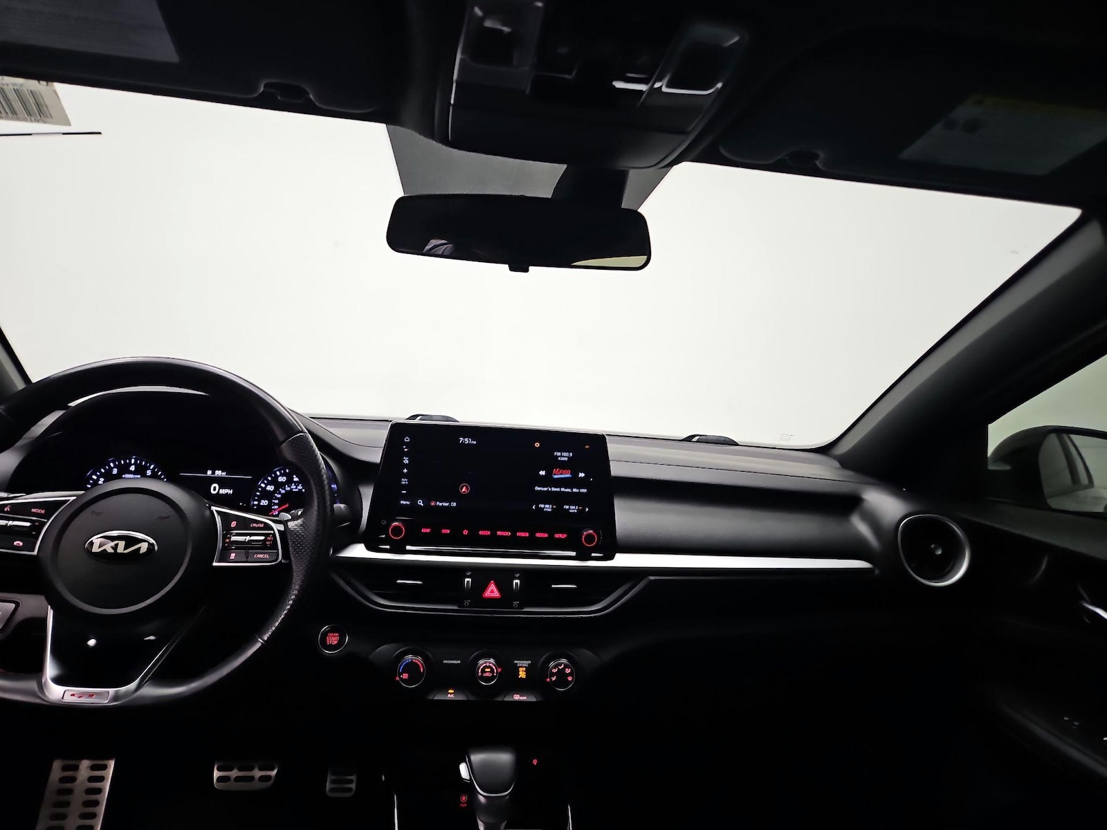 2021 Kia Forte GT - Photo 10