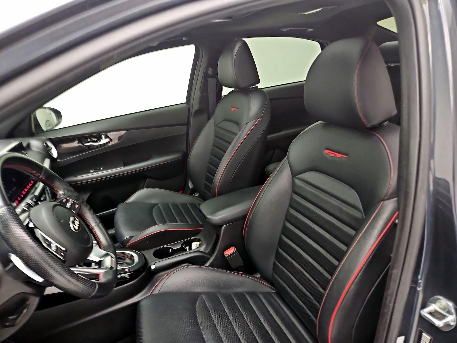 2021 Kia Forte GT - Photo 12