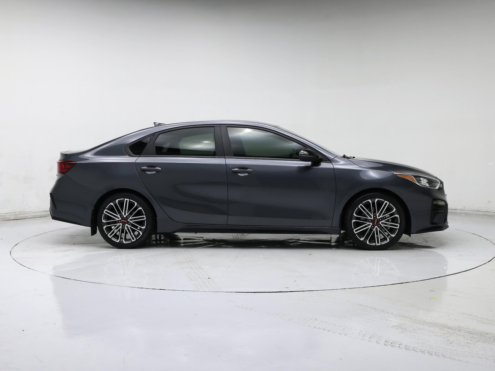 2021 Kia Forte GT - Photo 8