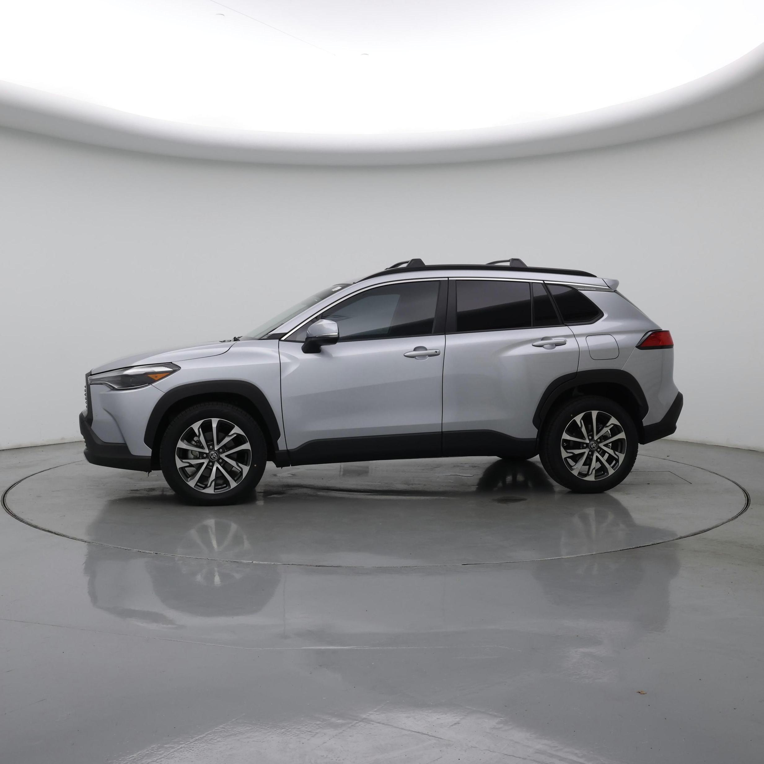 Thumbnail: 2023 Toyota Corolla Cross - 3
