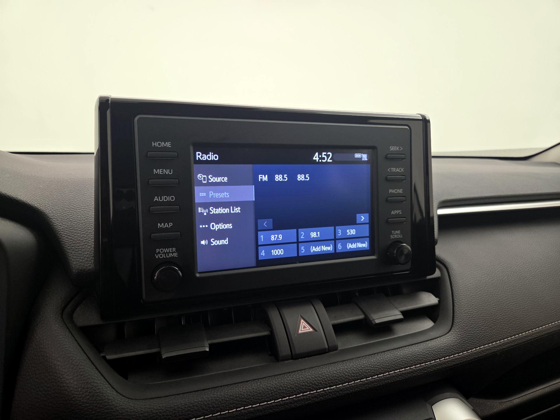 Thumbnail: 2019 Toyota RAV4 - 15