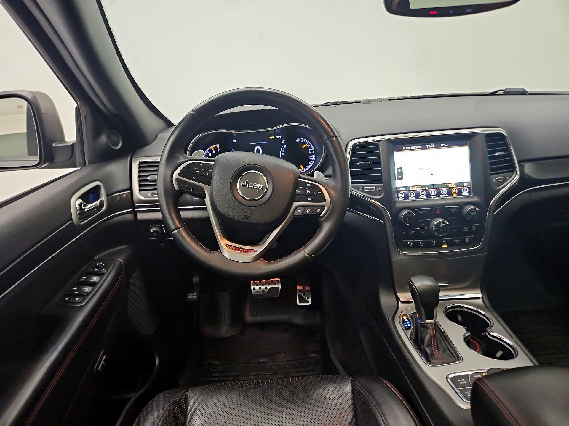 Thumbnail: 2018 Jeep Grand Cherokee - 10