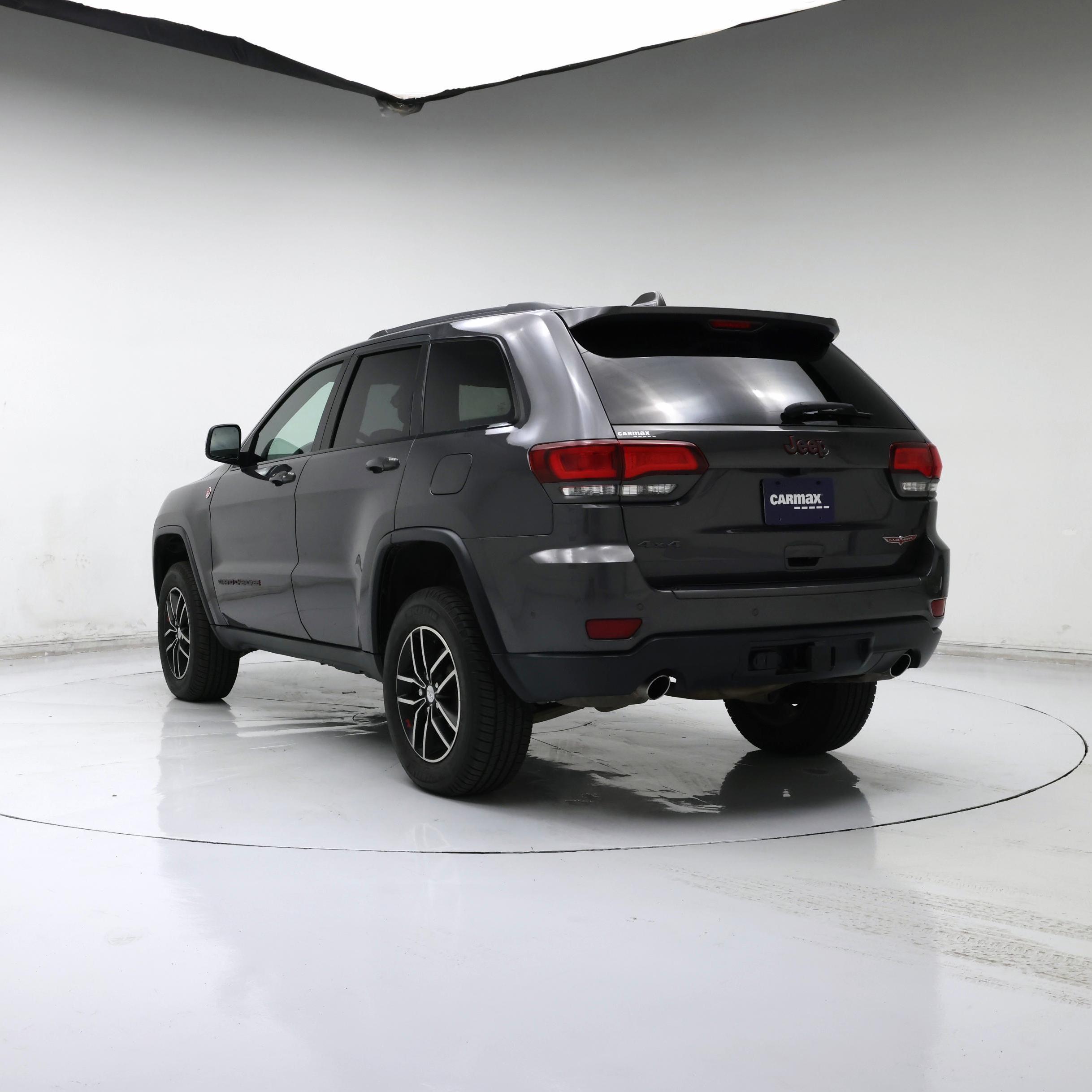 Thumbnail: 2018 Jeep Grand Cherokee - 2