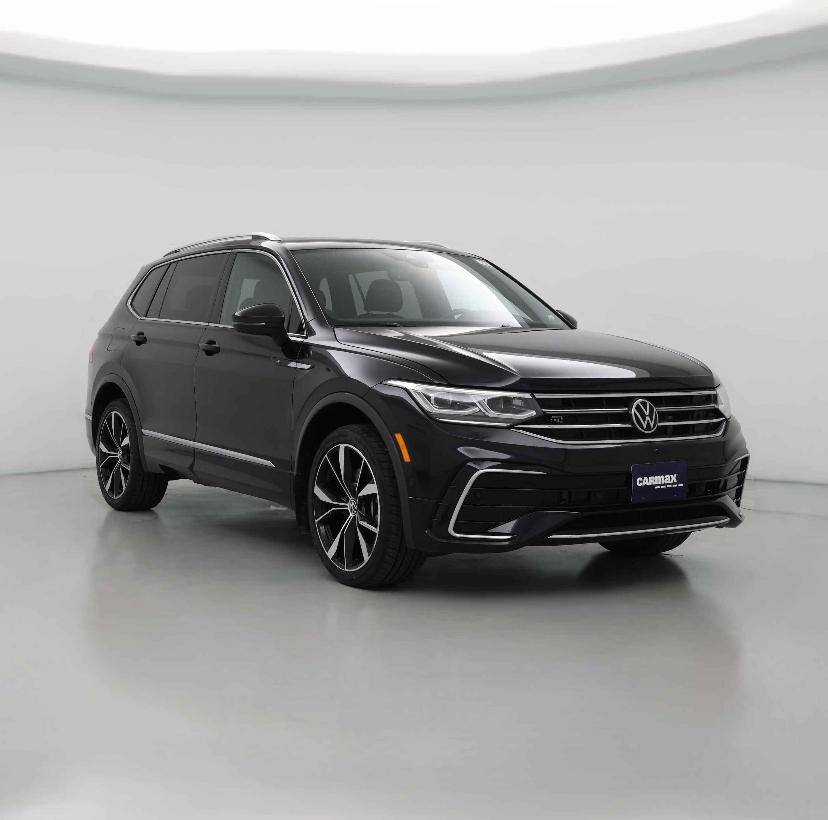 Thumbnail: 2022 Volkswagen Tiguan - 1