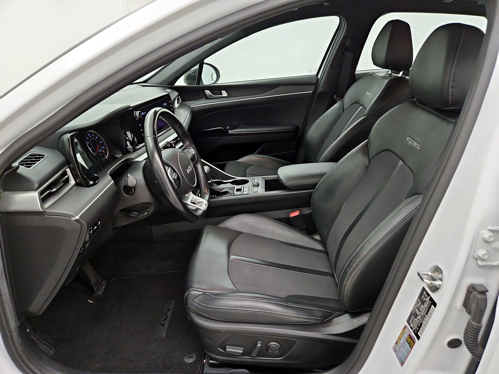 Thumbnail: 2022 Kia K5 - 11