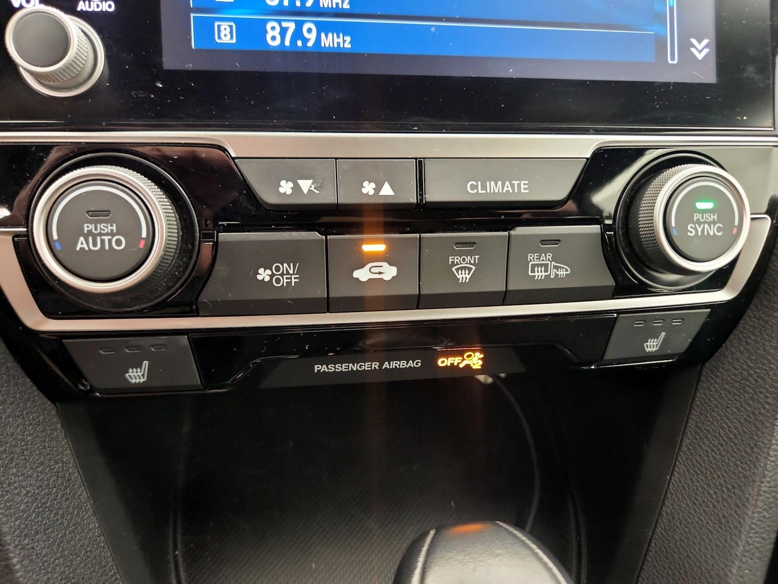 2019 Honda Civic EX - Photo 17