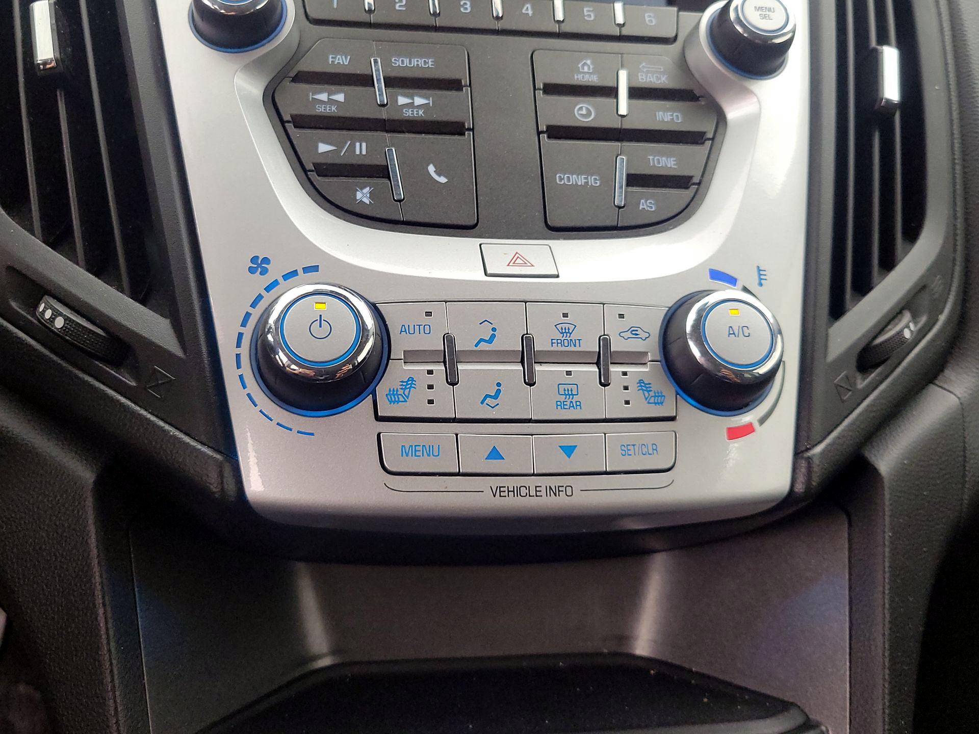 Thumbnail: 2016 Chevrolet Equinox - 15