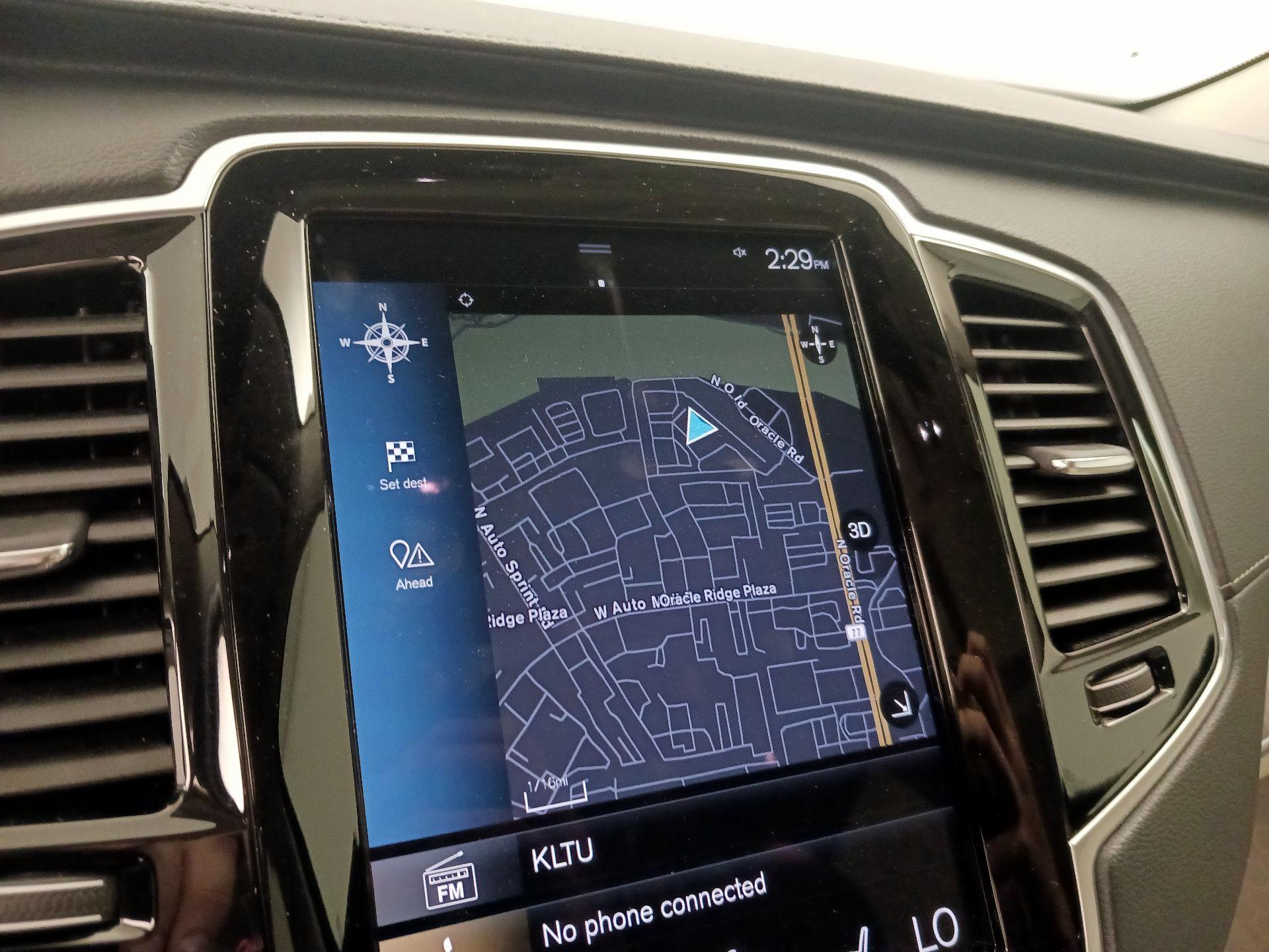 Thumbnail: 2021 Volvo XC90 - 14