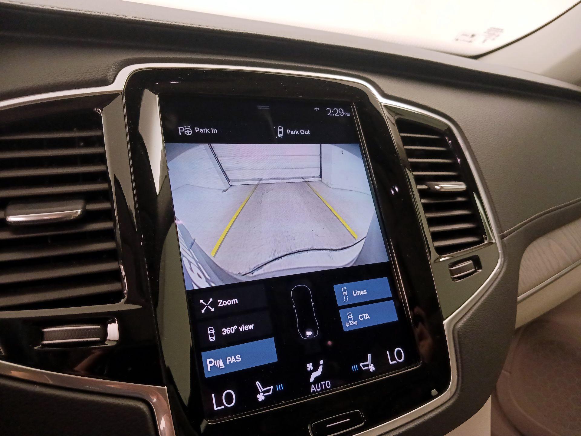 Thumbnail: 2021 Volvo XC90 - 15
