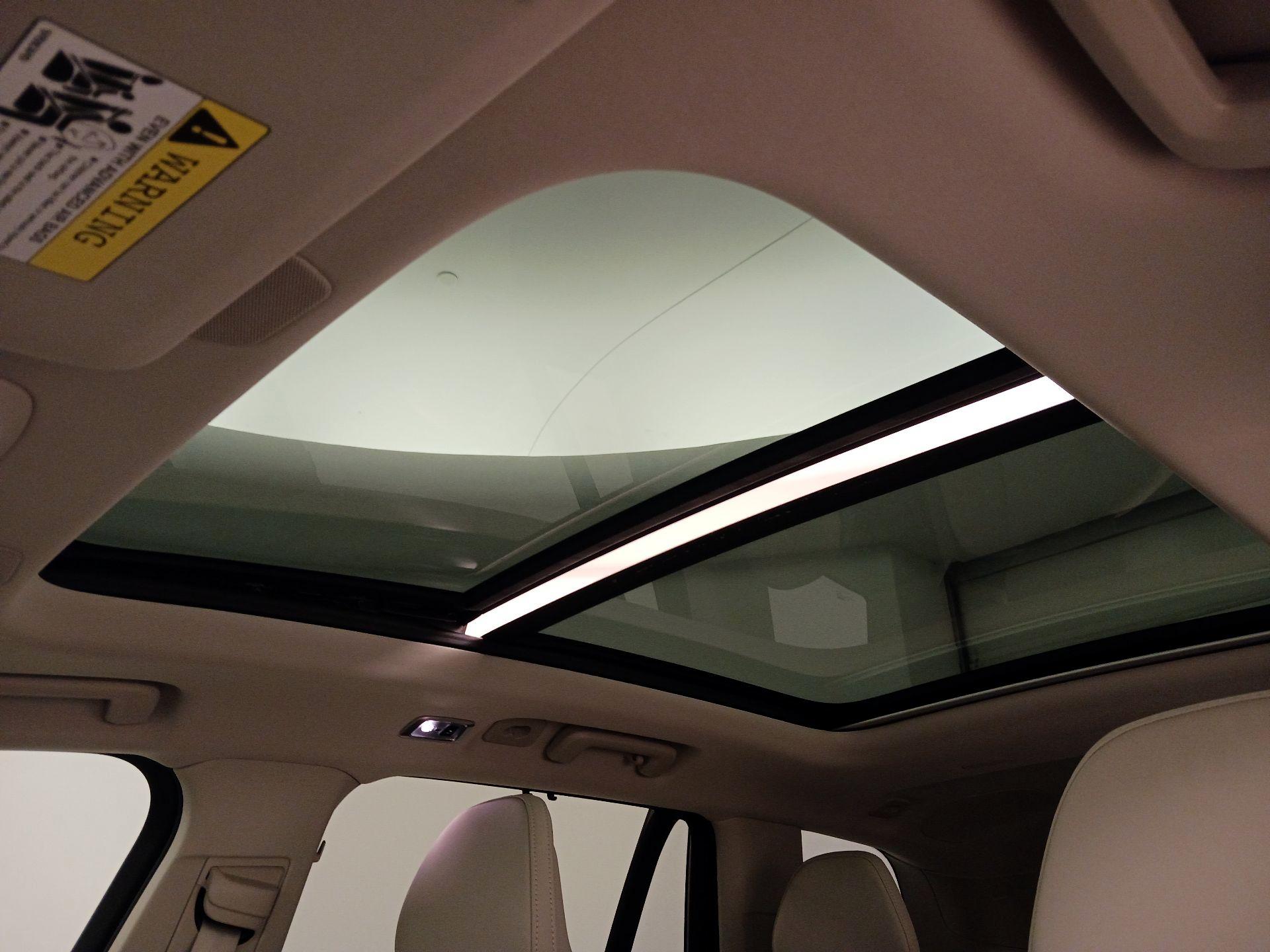 Thumbnail: 2021 Volvo XC90 - 20