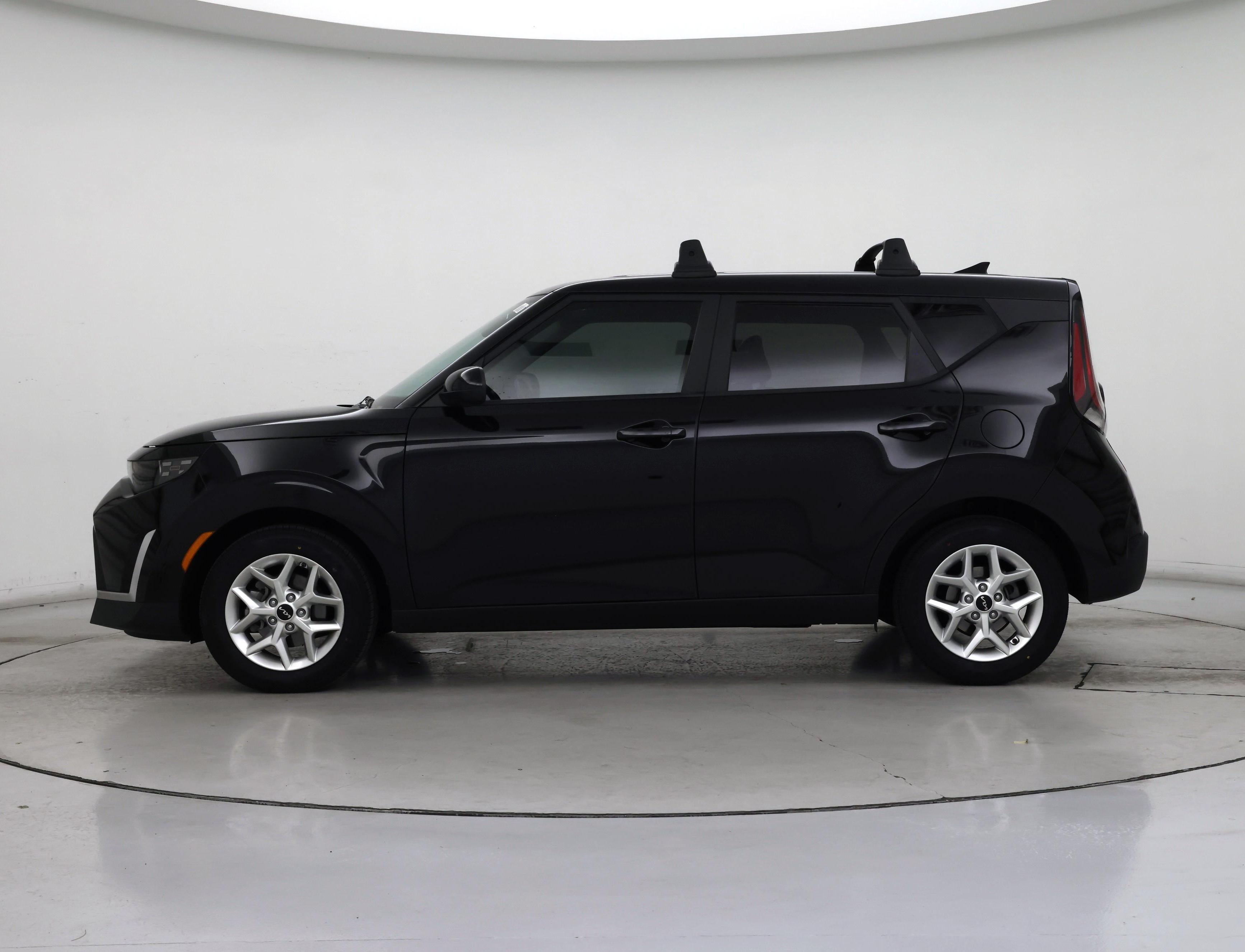 Thumbnail: 2023 Kia Soul - 3
